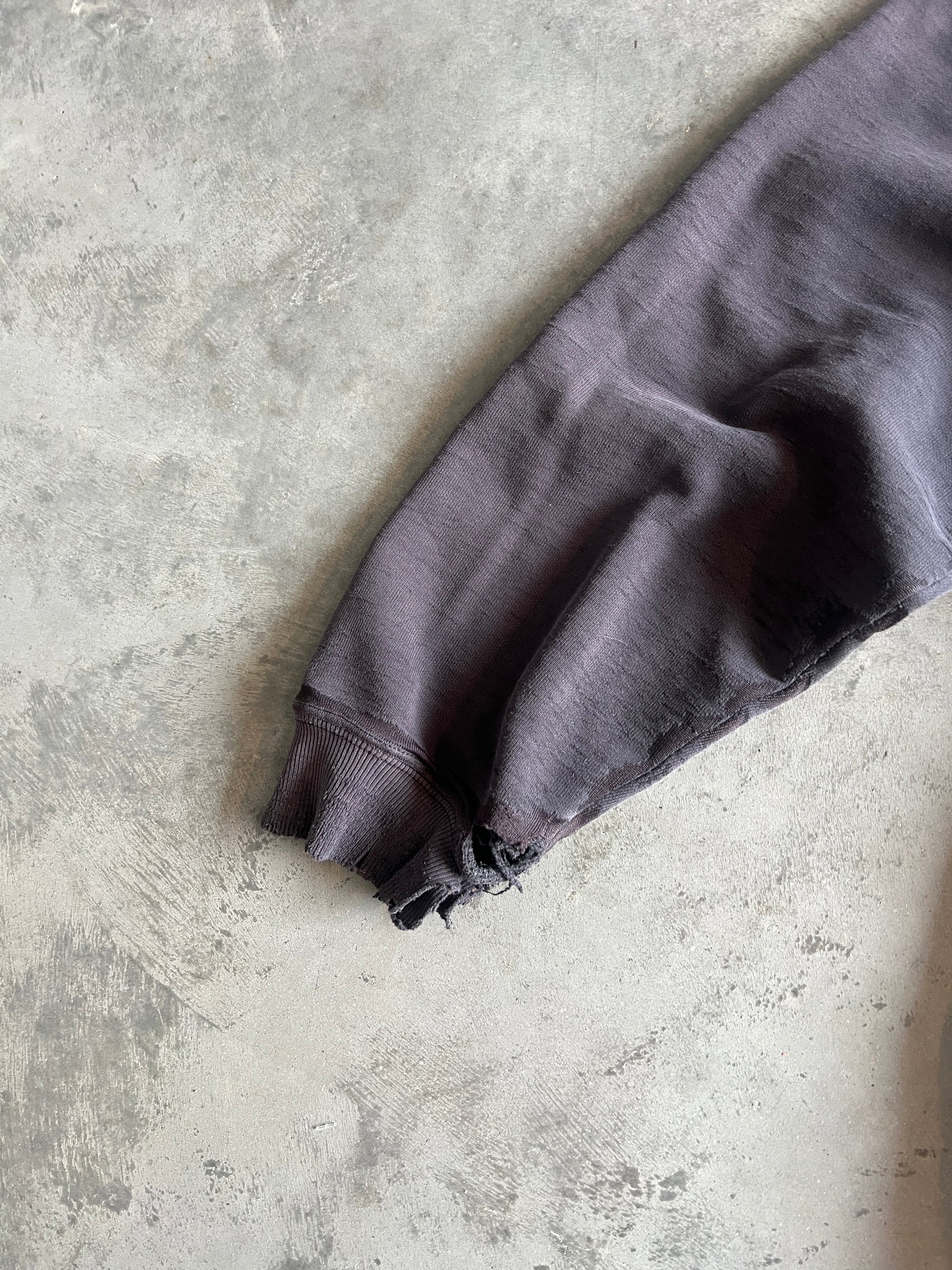 Vintage Faded Black Carhartt Hoodie - Large