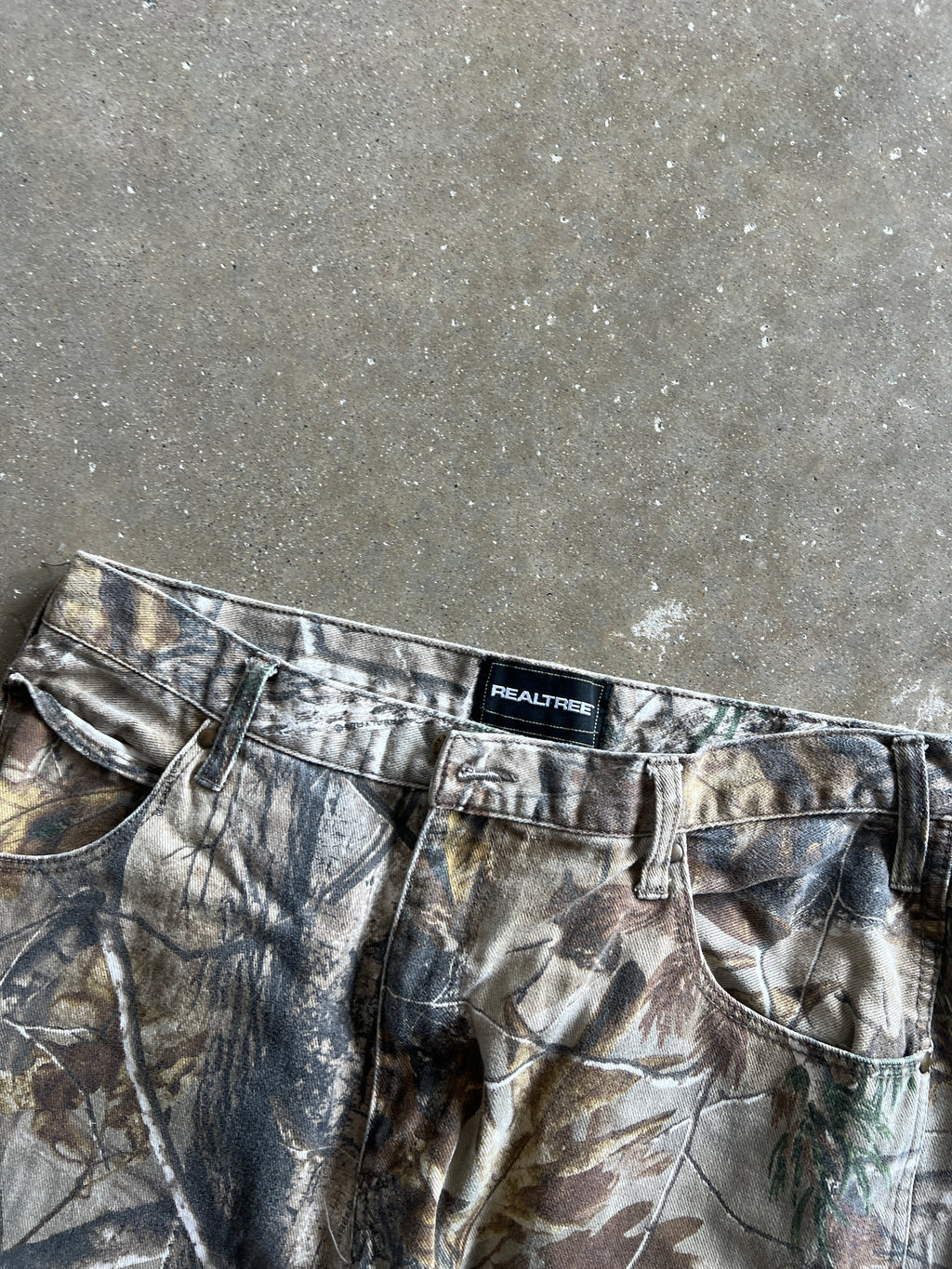 Vintage Faded RealTree Camo Pants - 34x34