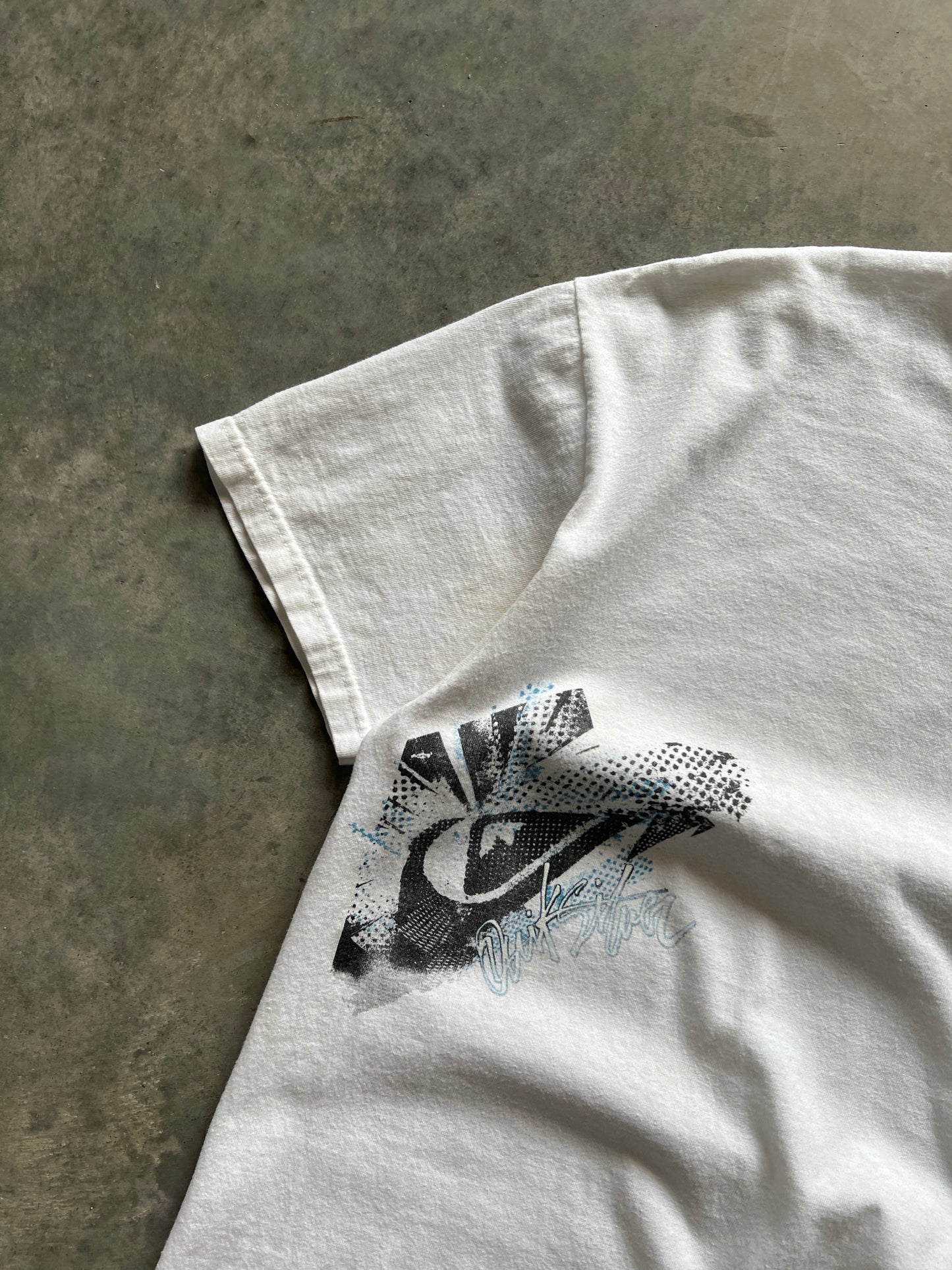 Vintage White Quicksilver Graphic Shirt - M