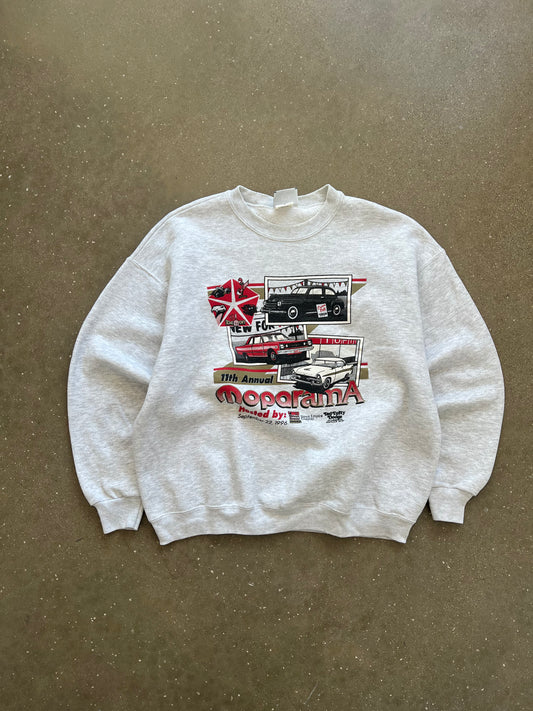 Vintage White Classic Car Graphic Crew - XL