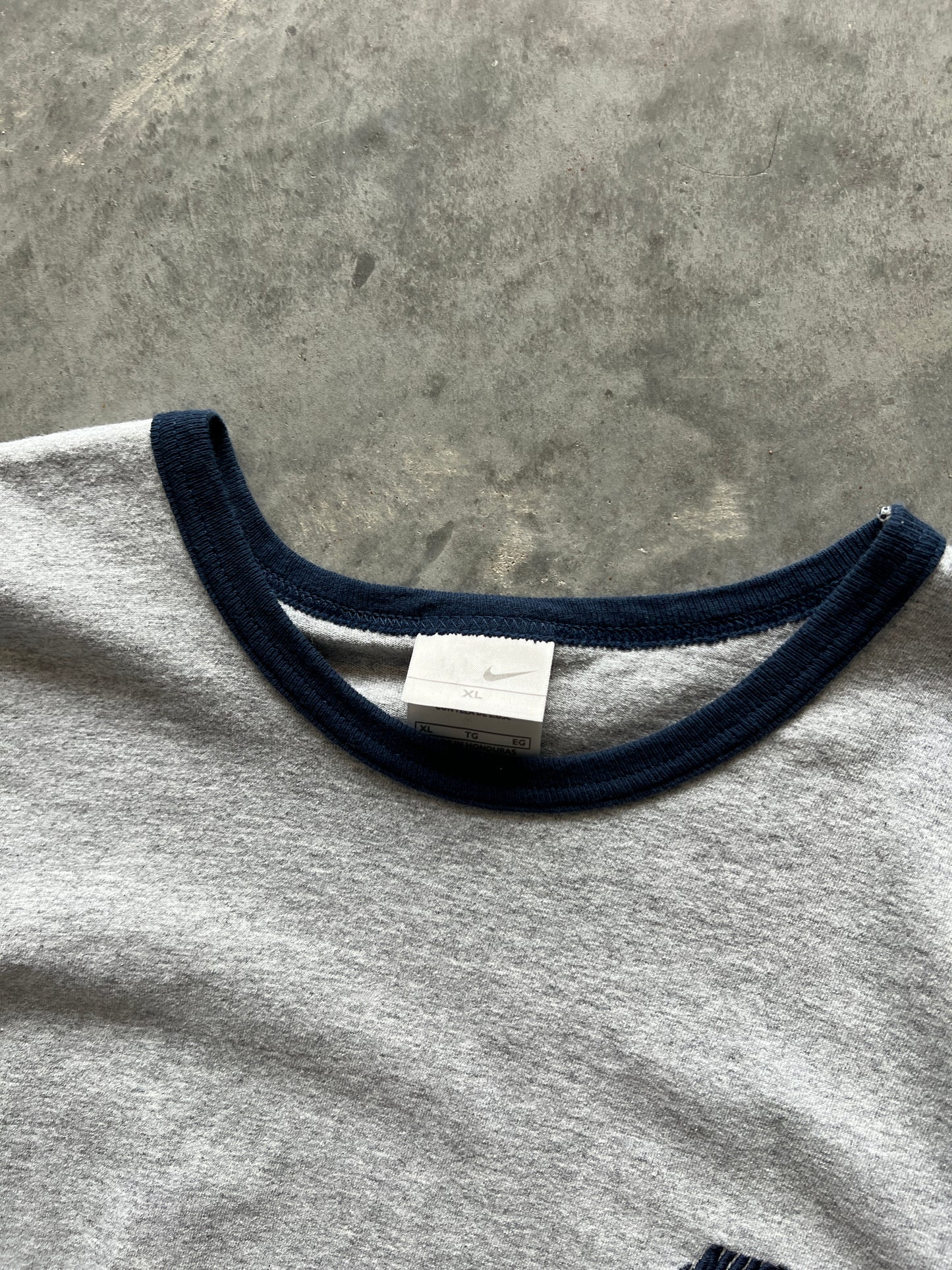 Vintage Heather Grey Nike Spellout Shirt - L