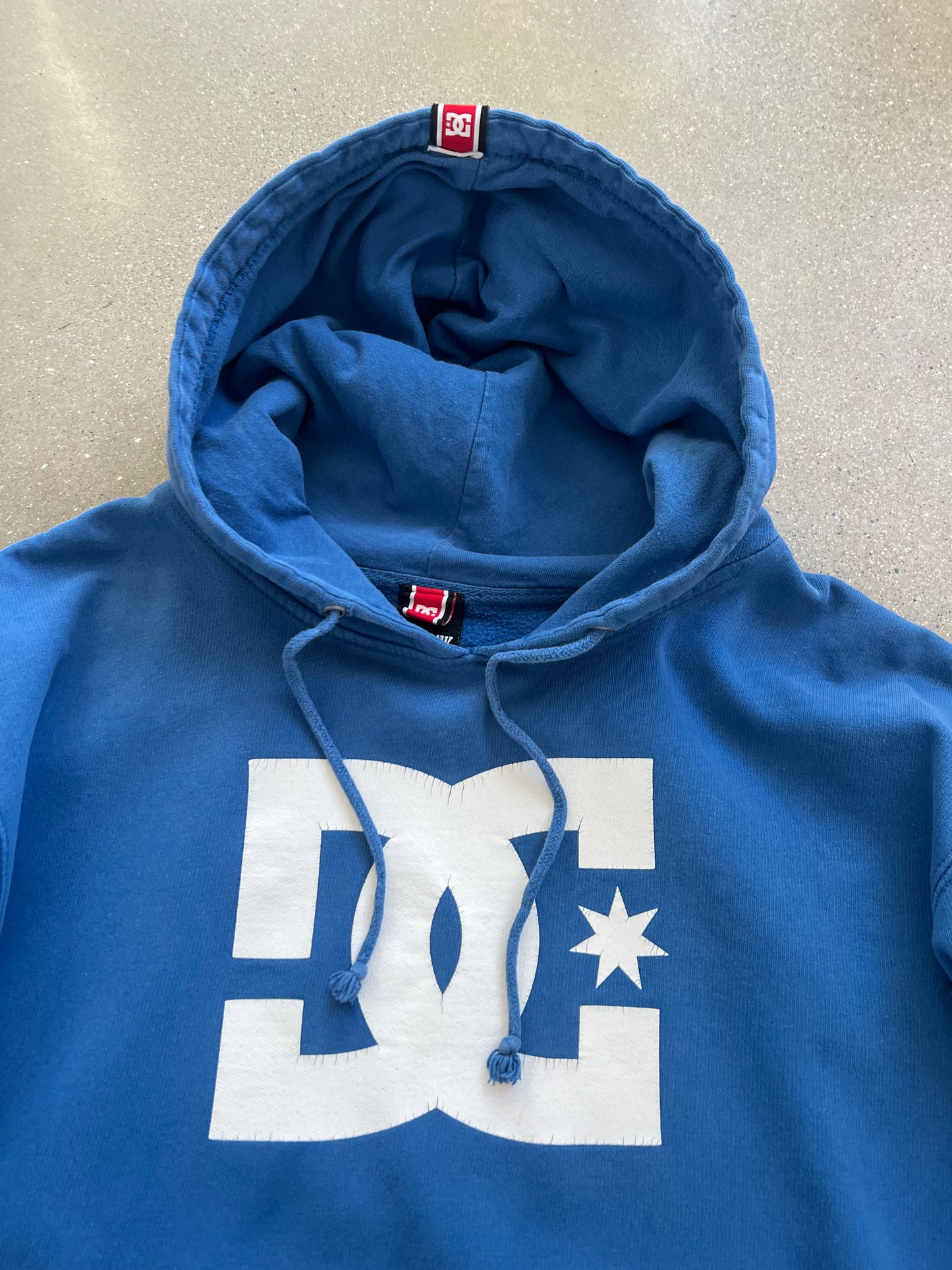 Vintage Sky Blue DC Shoes Hoodie - L