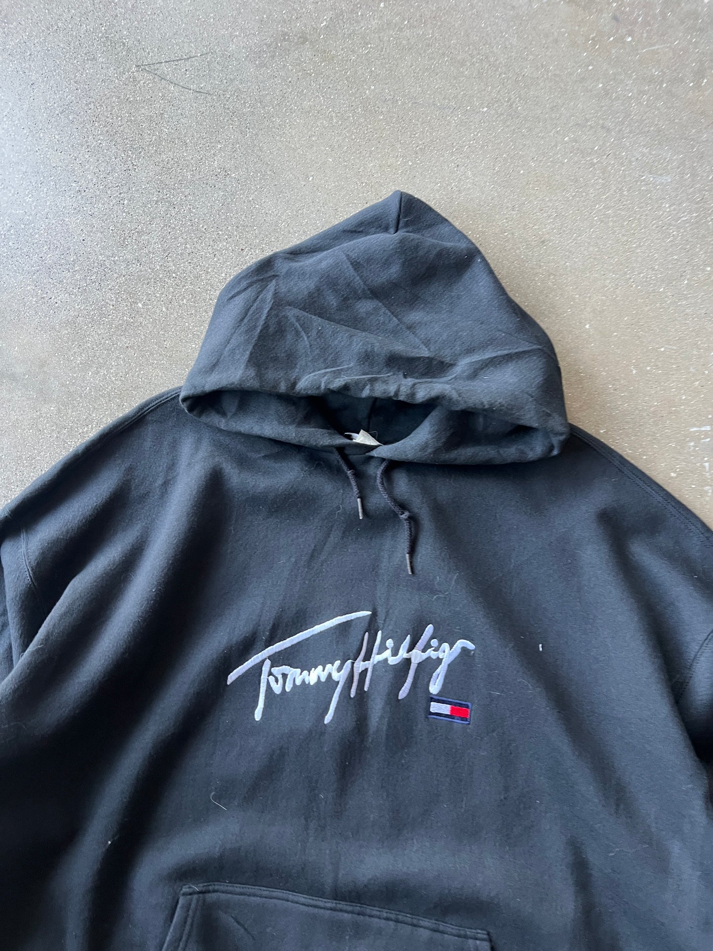Vintage Black Tommy Hilfiger Hoodie - XXL