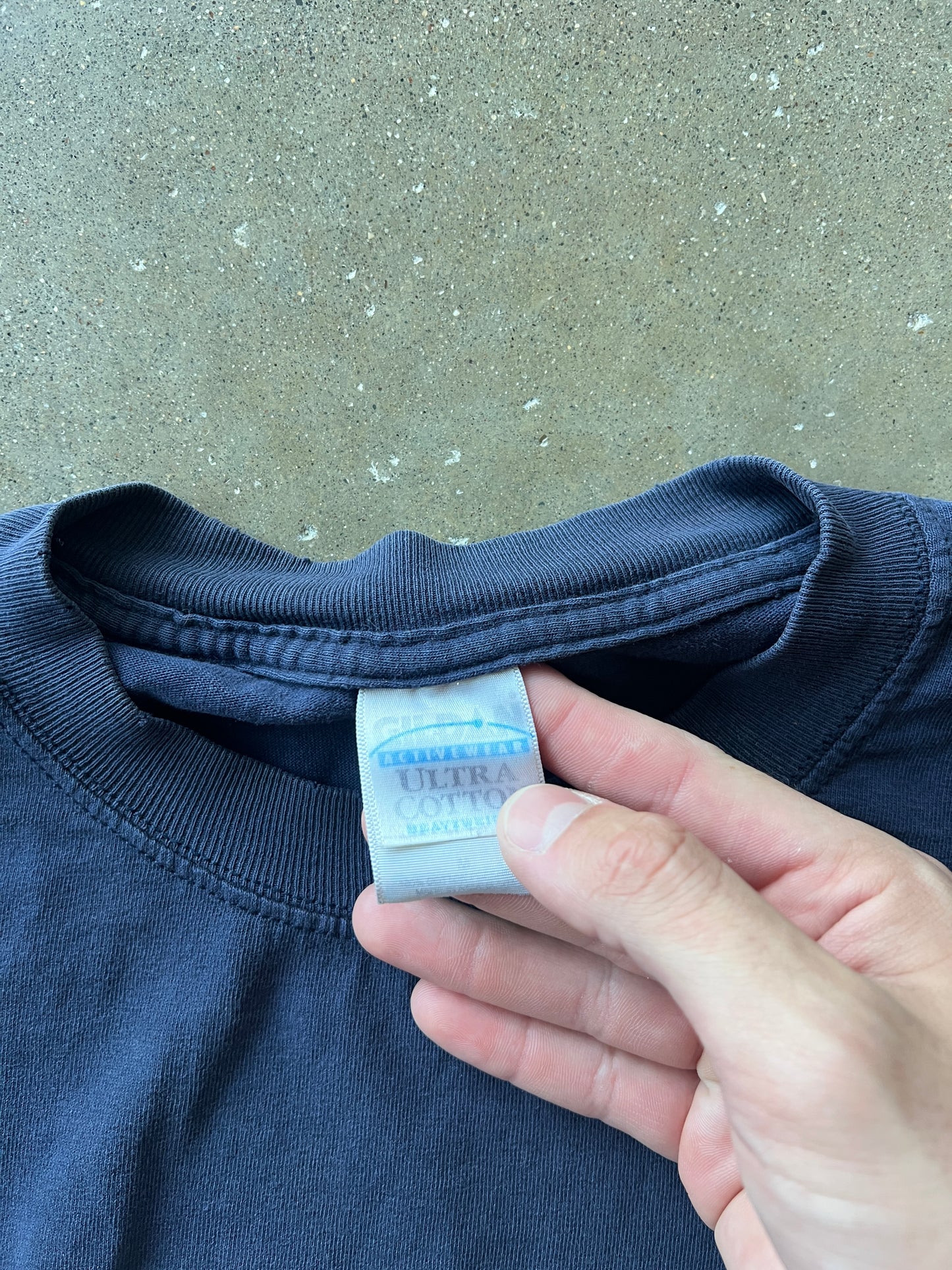 Vintage Navy Blue Old Navy Graphic Shirt - S