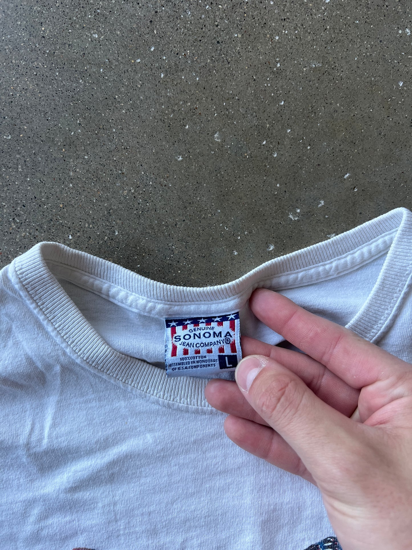 Vintage White Butterfly Graphic Shirt - L