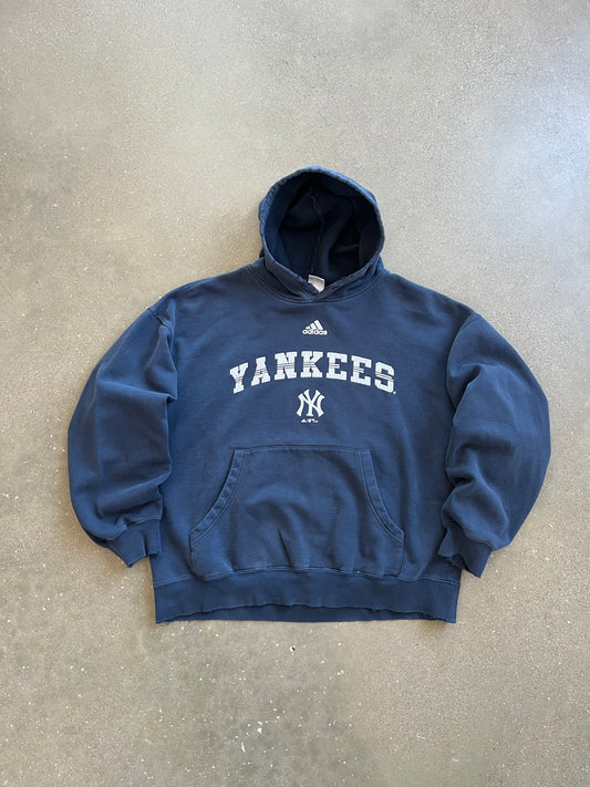 Vintage Navy Yankees Spellout Hoodie - M