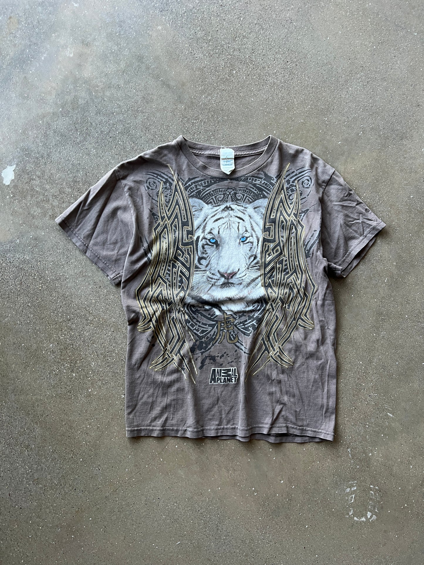 Vintage Grey Tiger Y2k Graphic Shirt