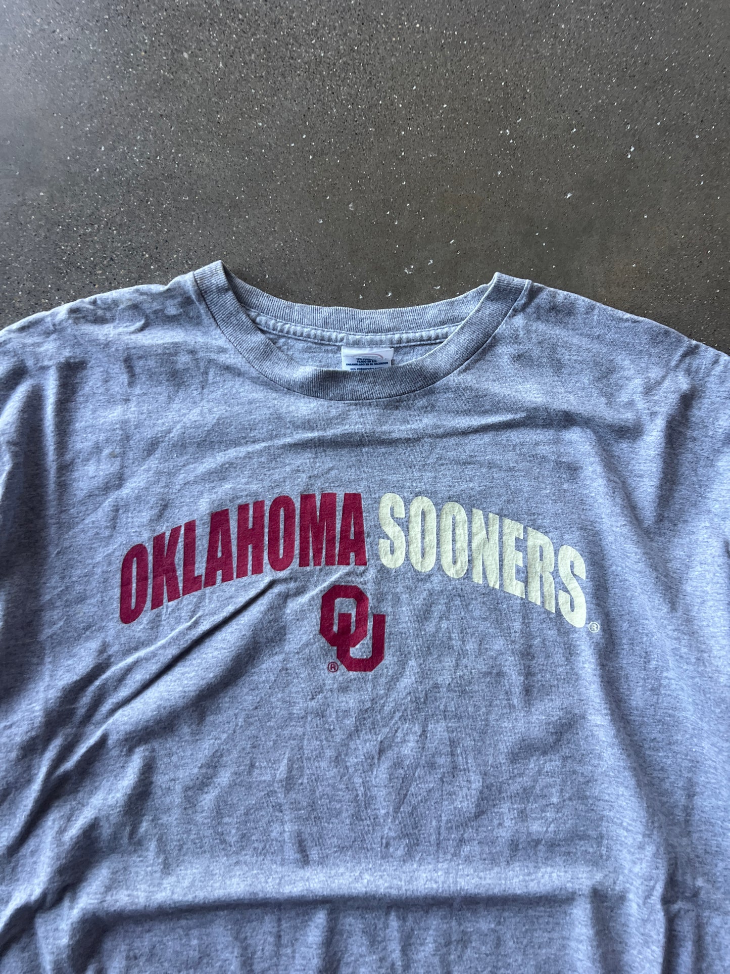 Vintage Grey Oklahoma Sooners Spellout Shirt - XL