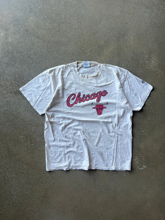 Vintage Faded White Chicago Bulls Shirt - XL
