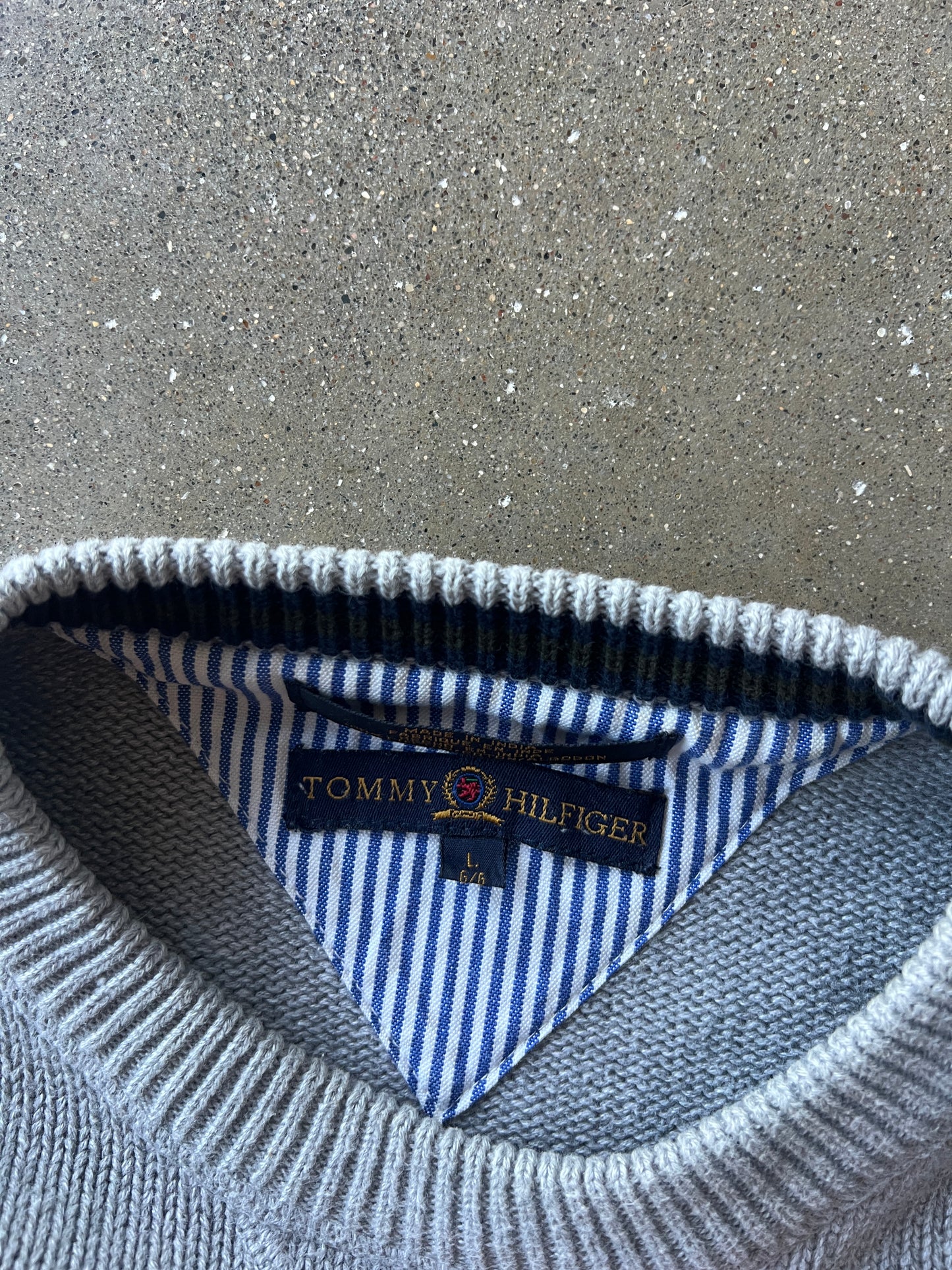 Vintage Grey Tommy Hilfiger Sweater - L