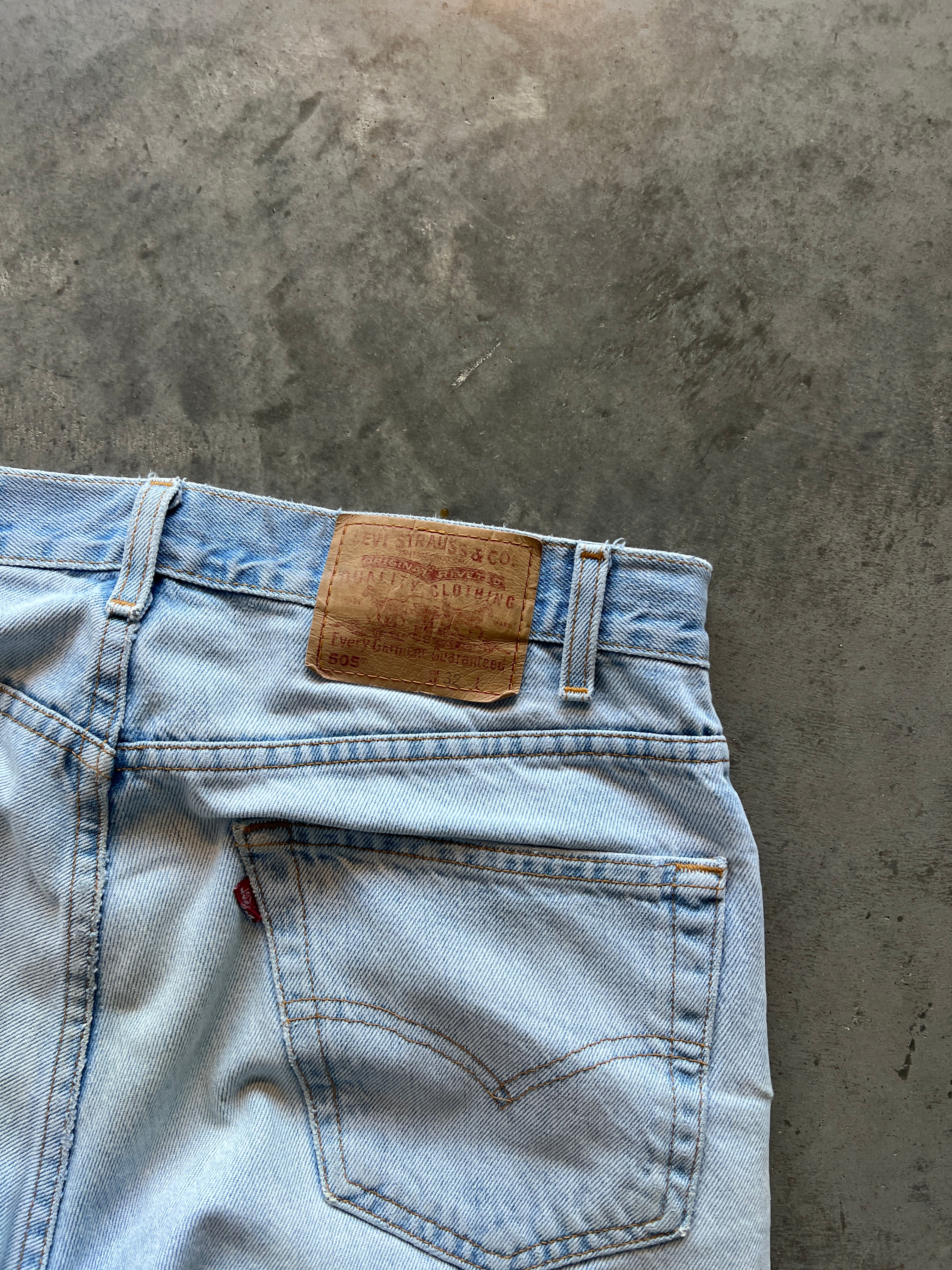 Vintage Faded Levi 505 Shorts - 32