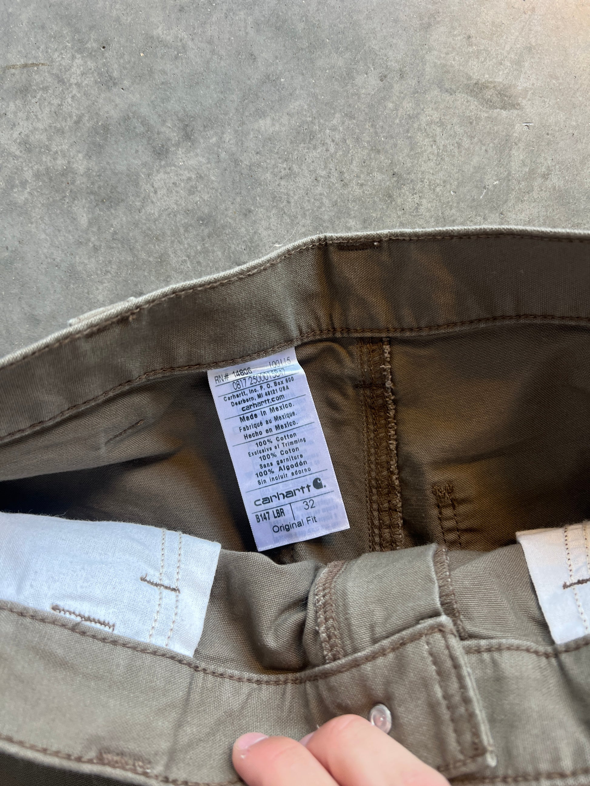 Vintage Dark Brown Carhartt Shorts - 32