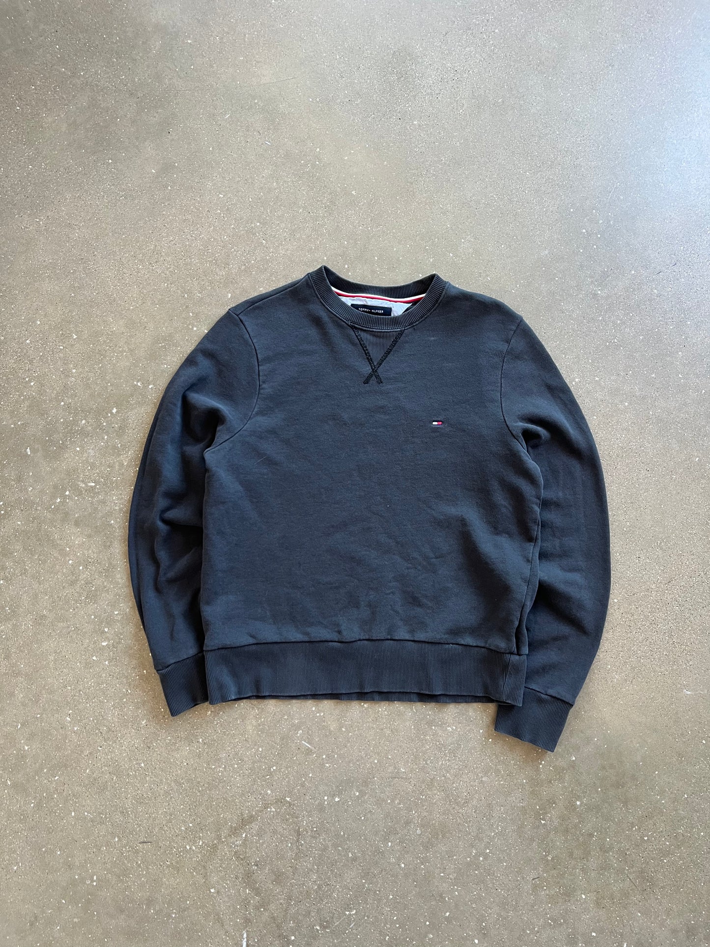 Vintage Black Tommy Hilfiger Crew - XS