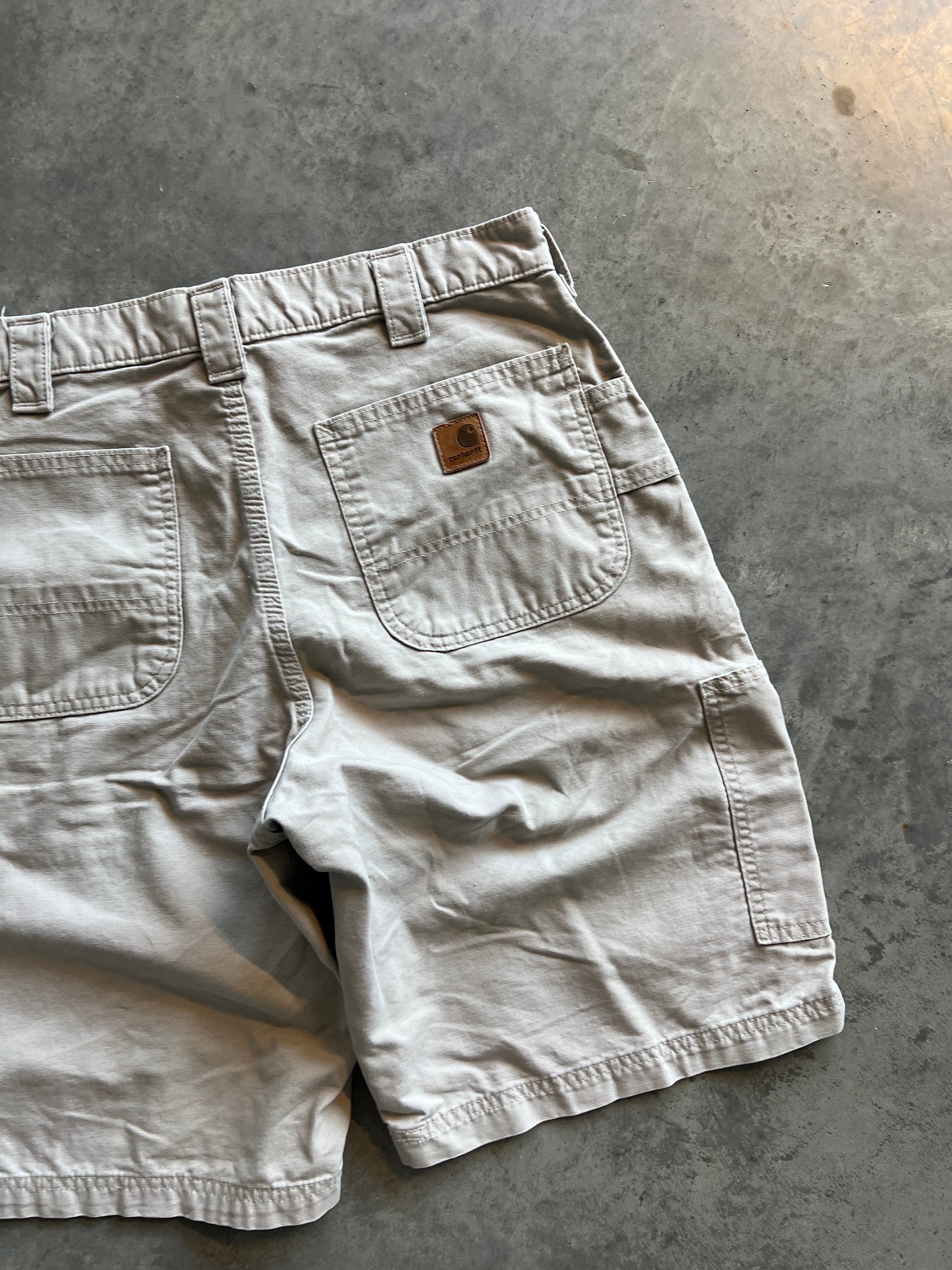 Vintage Cream Carhartt Carpenter Shorts - 34