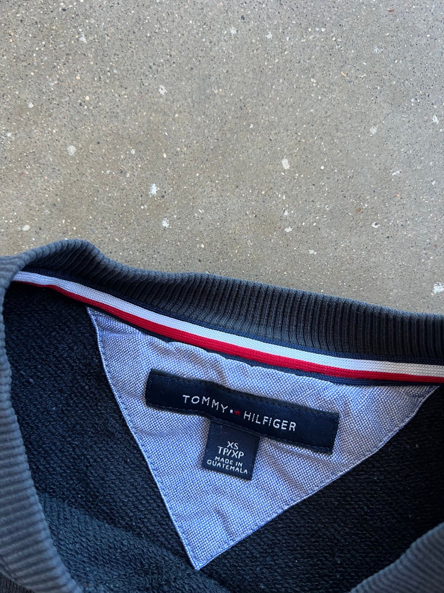 Vintage Black Tommy Hilfiger Crew - XS