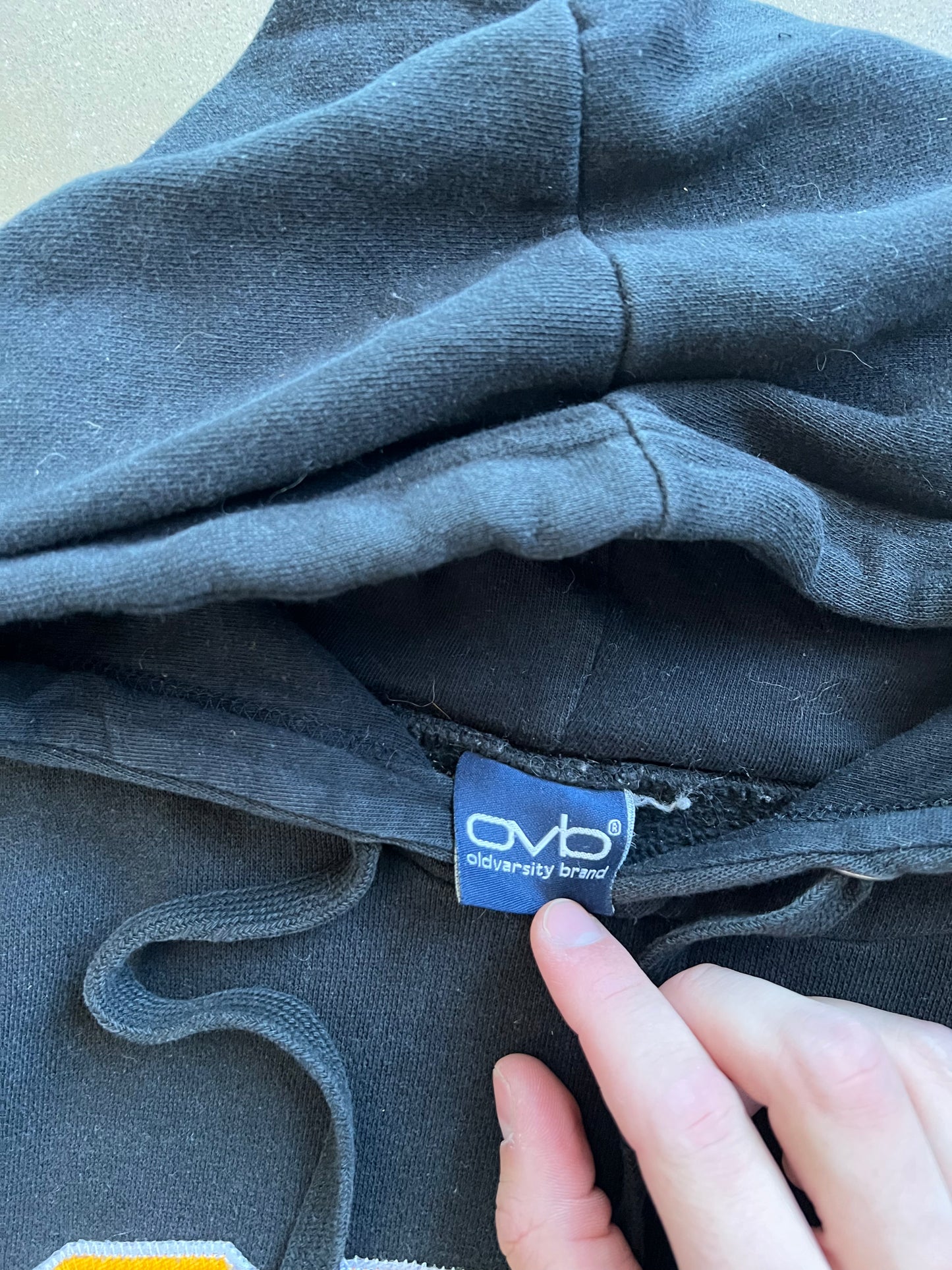 Vintage Black Iowa Spellout Hoodie - L