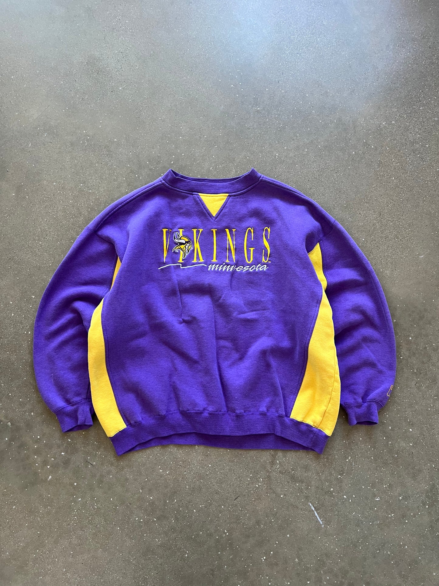 Vintage Purple Minnesota Vikings Crew - XL