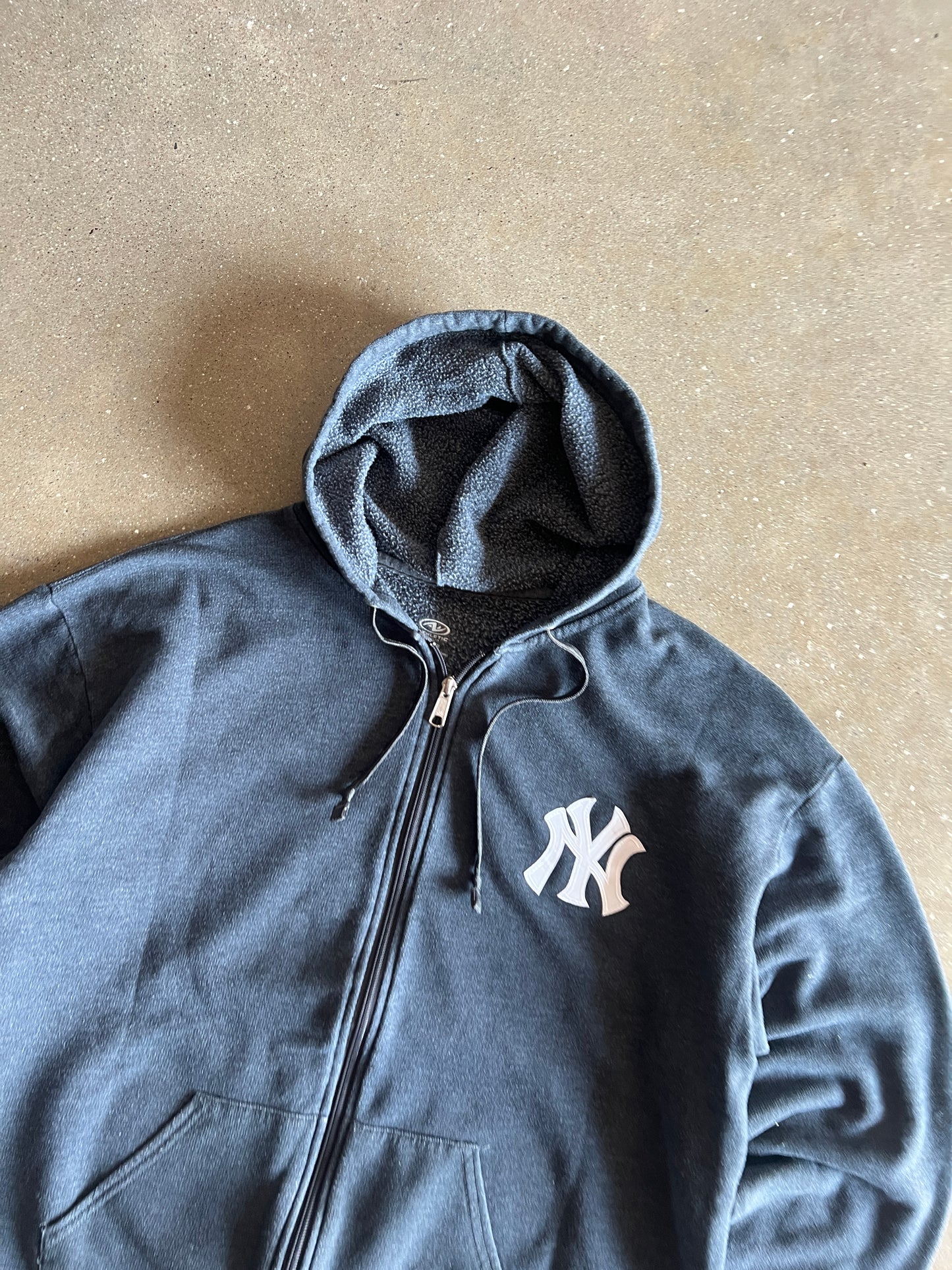 Vintage Dark Grey Yankee Logo Hoodie - L