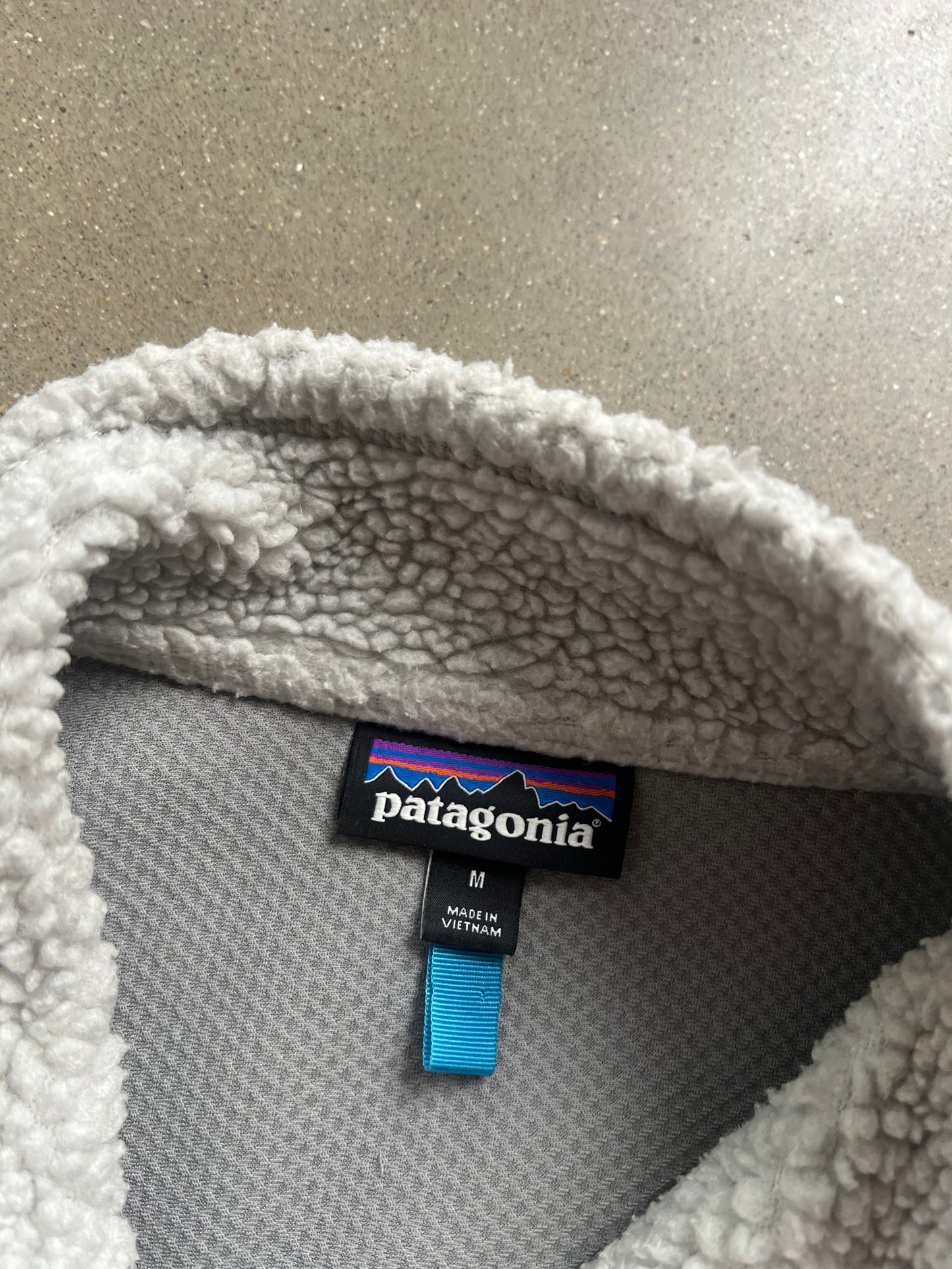 Vintage Grey Patagonia Fleece Zip Up - M