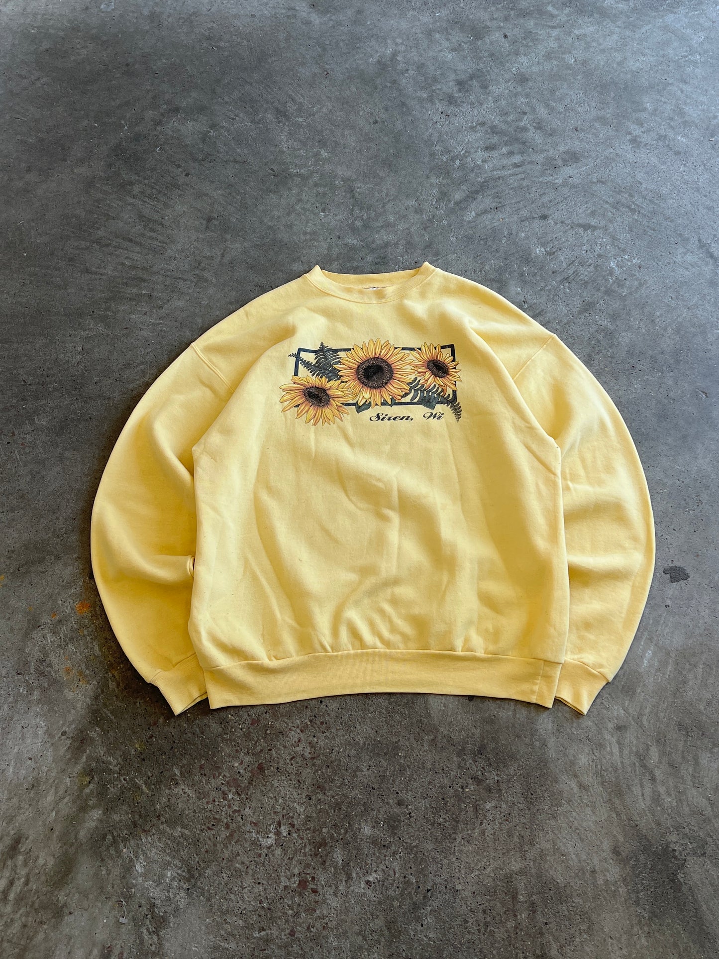 Vintage Yellow Sunflower Crew - XL