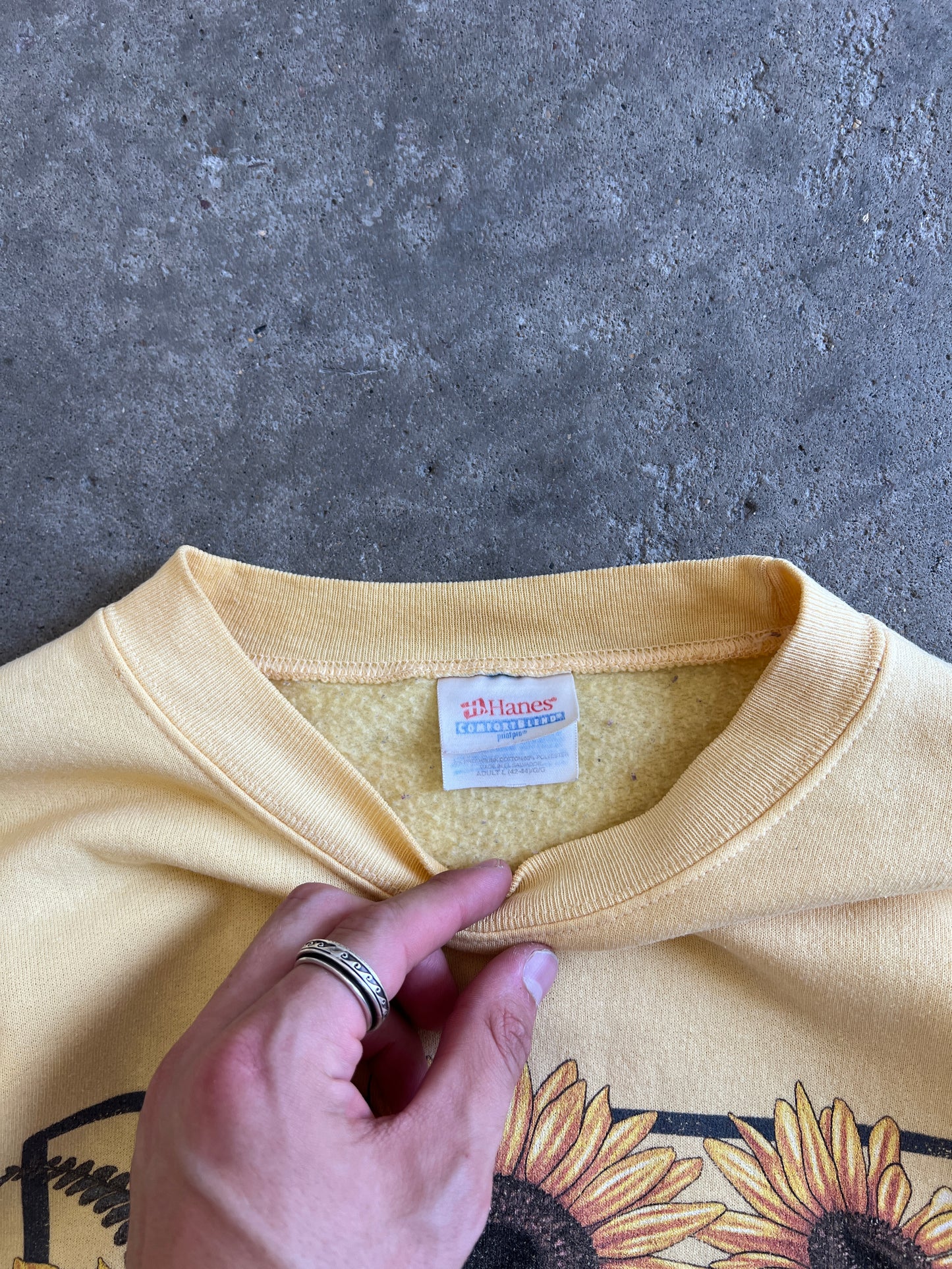 Vintage Yellow Sunflower Crew - XL