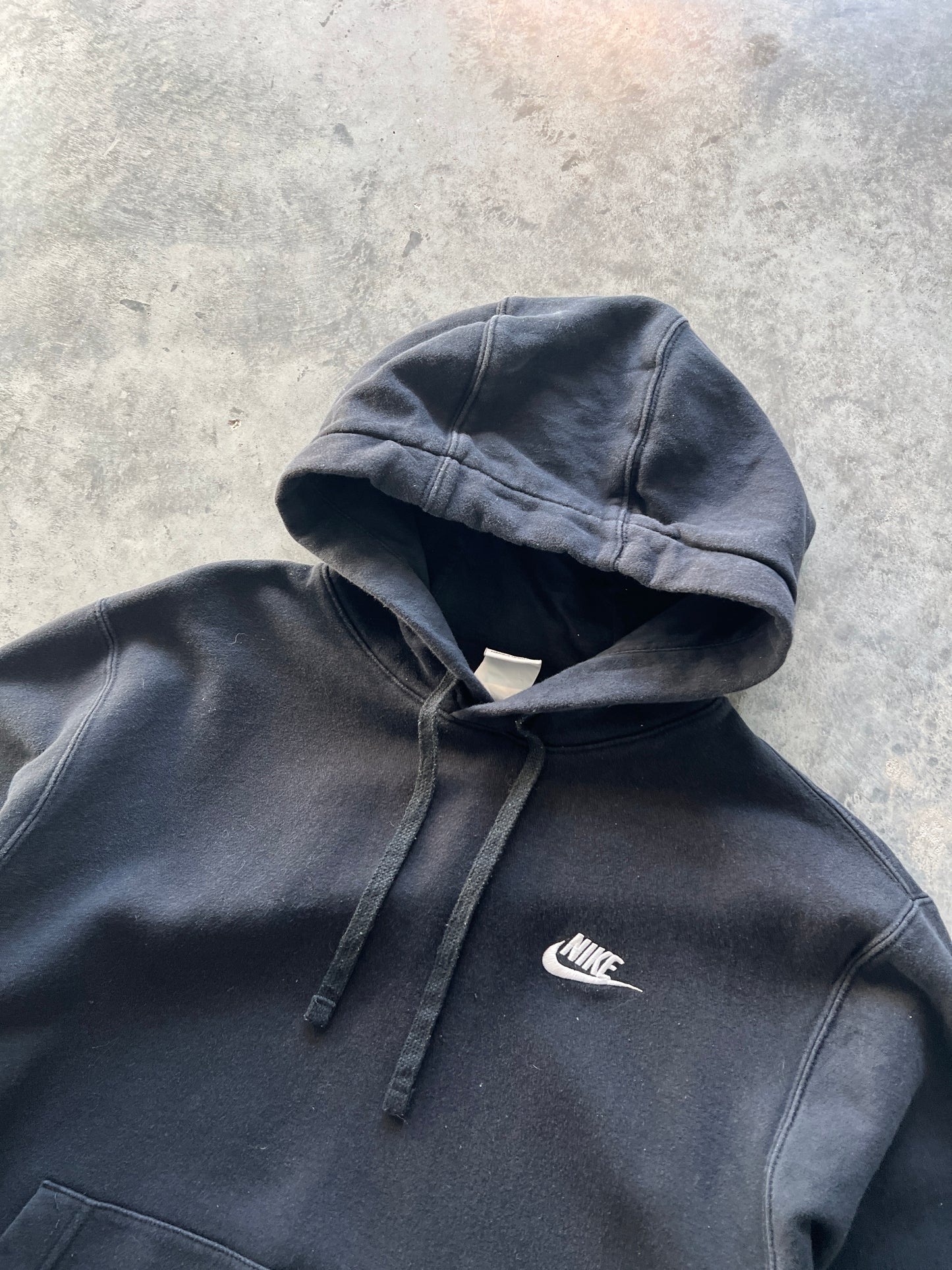 Vintage Black Nike Spellout Hoodie - S