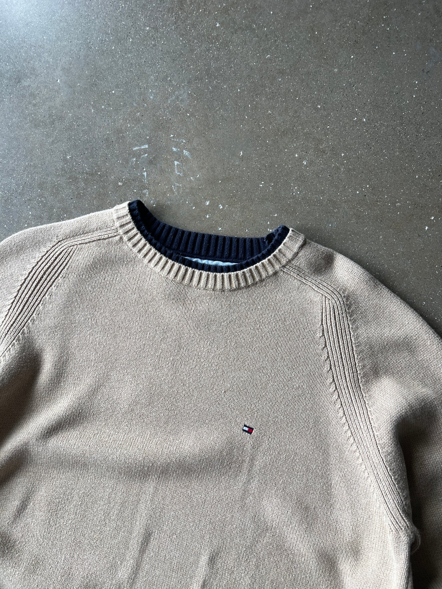 Vintage Cream Tommy Hilfiger Crew - L