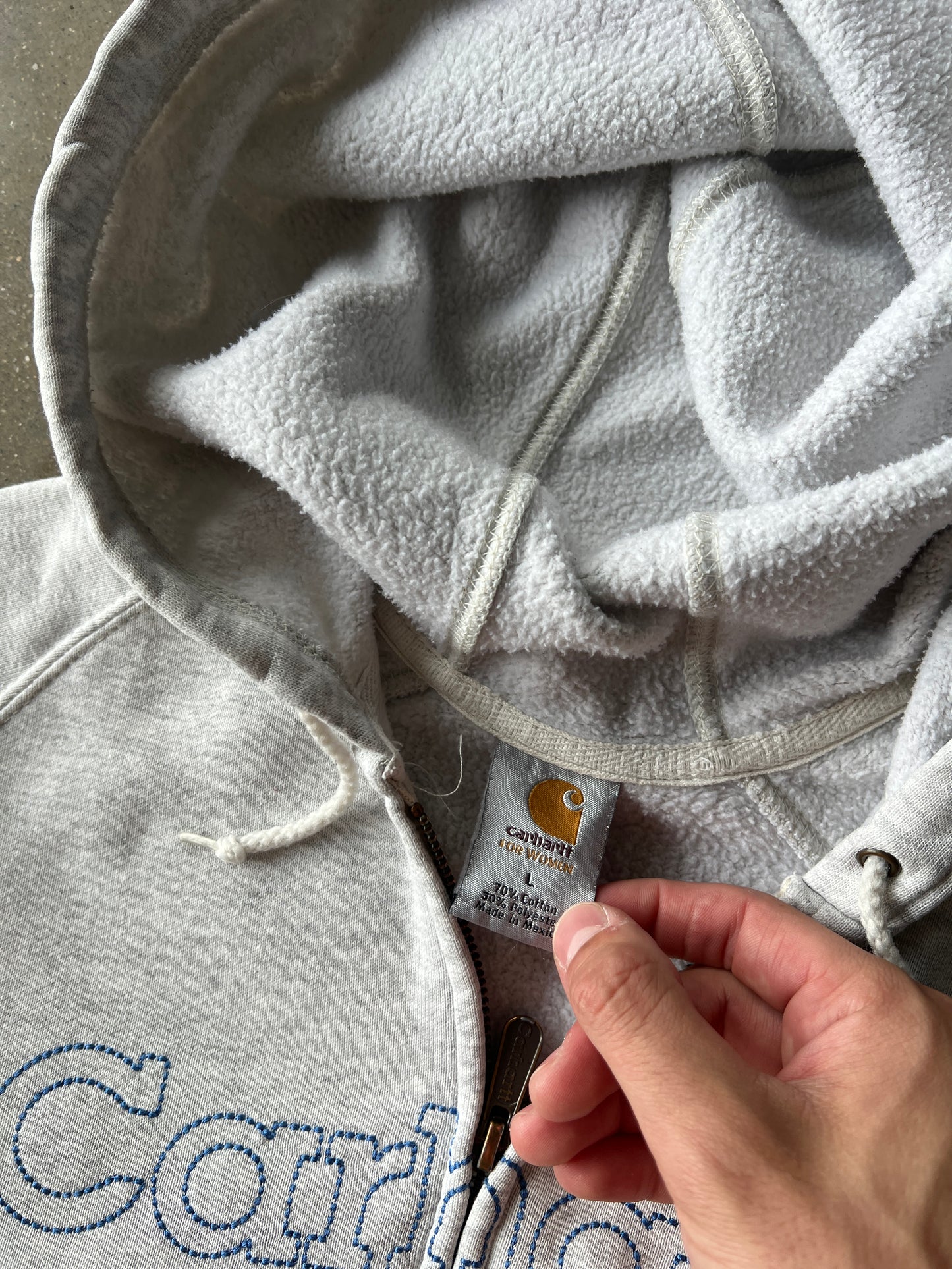 Vintage White Carhartt Spellout Hoodie - L