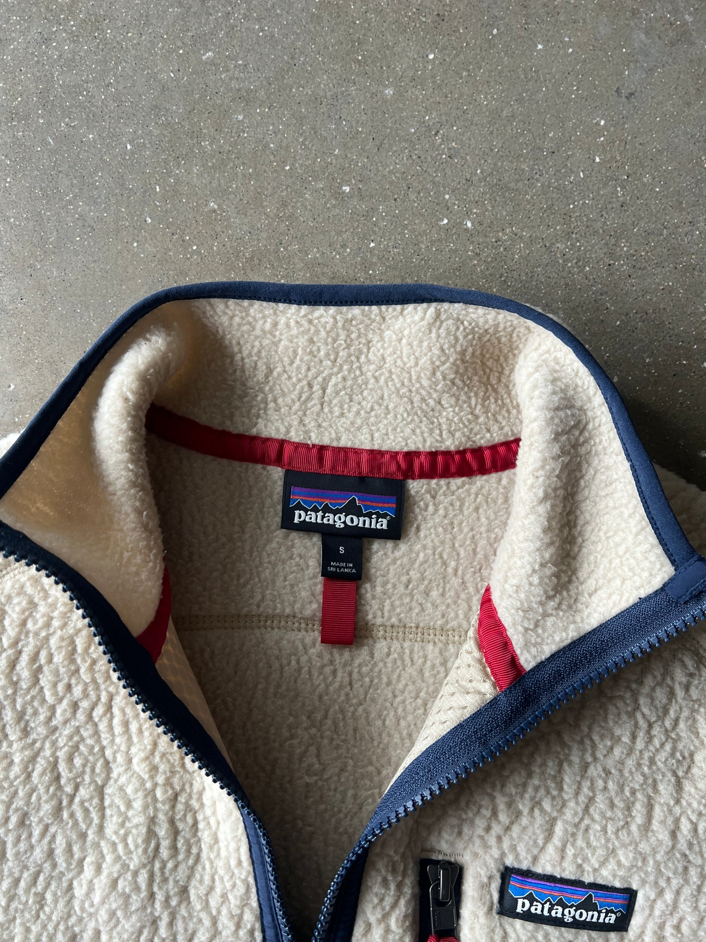 Vintage Cream and Blue Patagonia Fleece Vest - S
