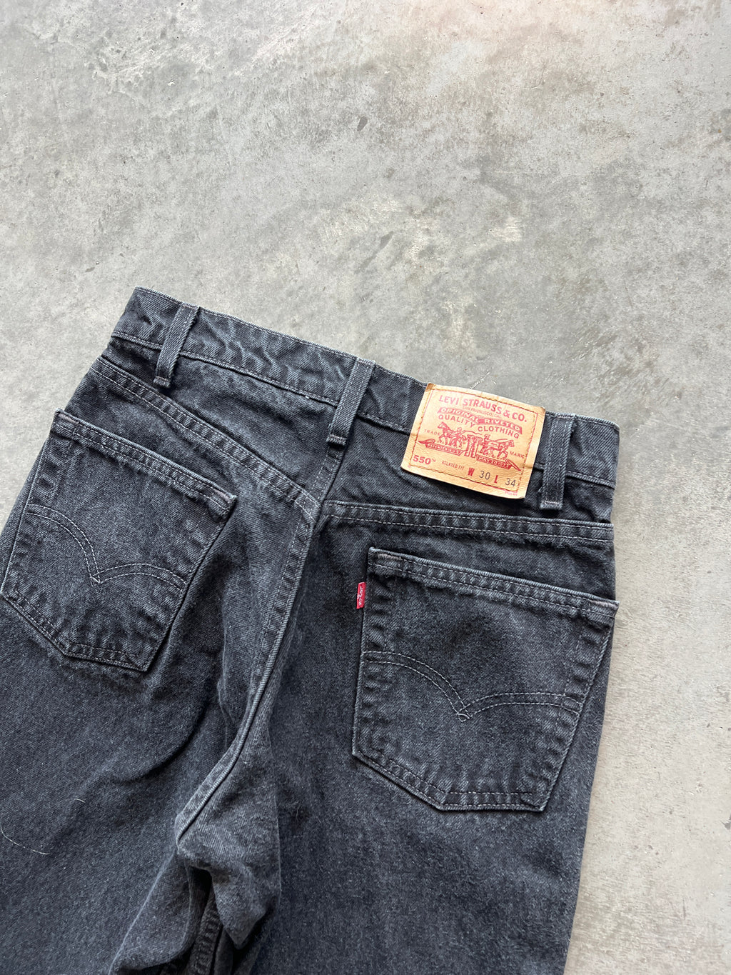 Vintage Dark Black Levi Pants - 30x34