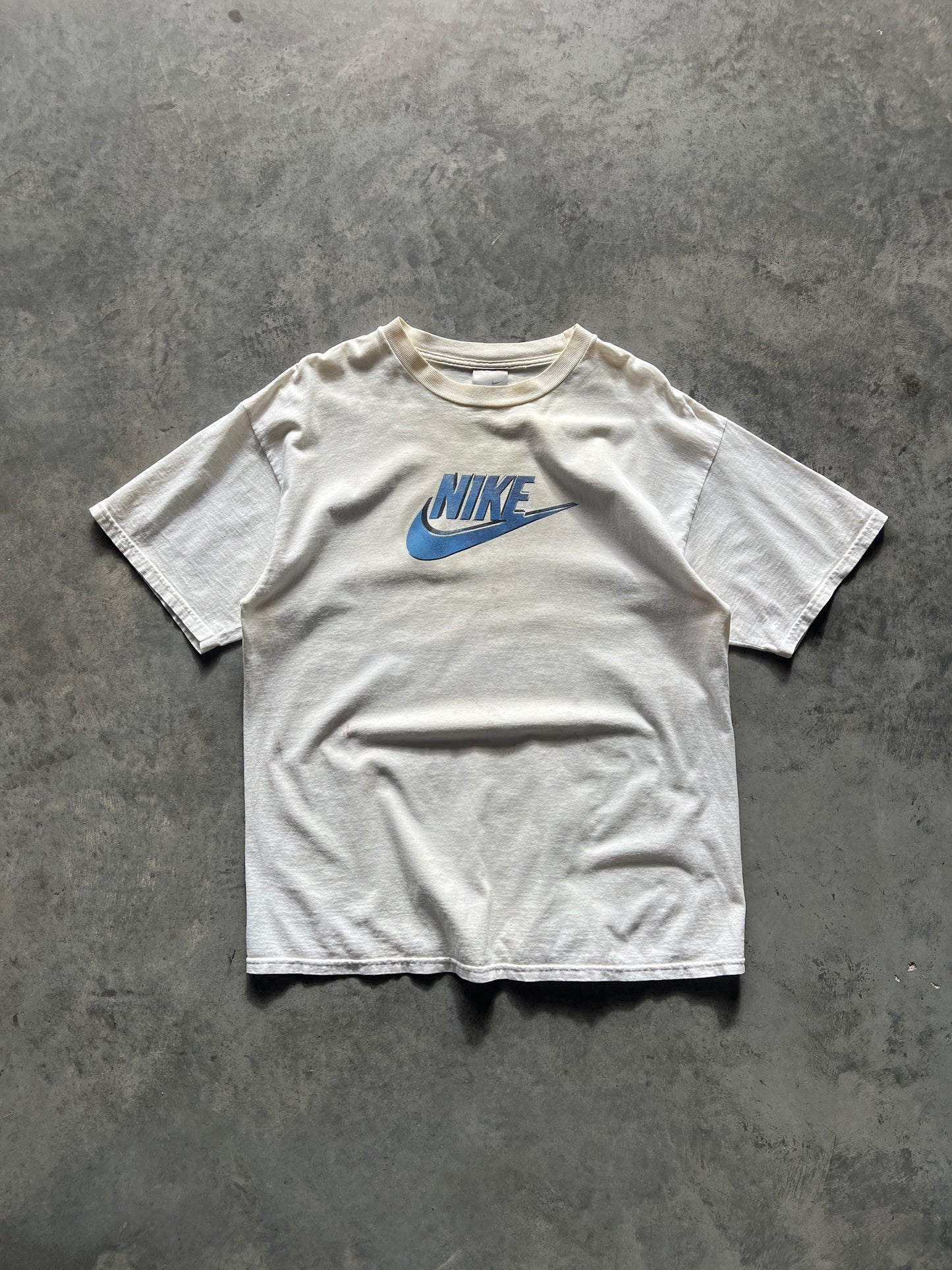 Vintage Smoky White Nike Spellout Shirt - L