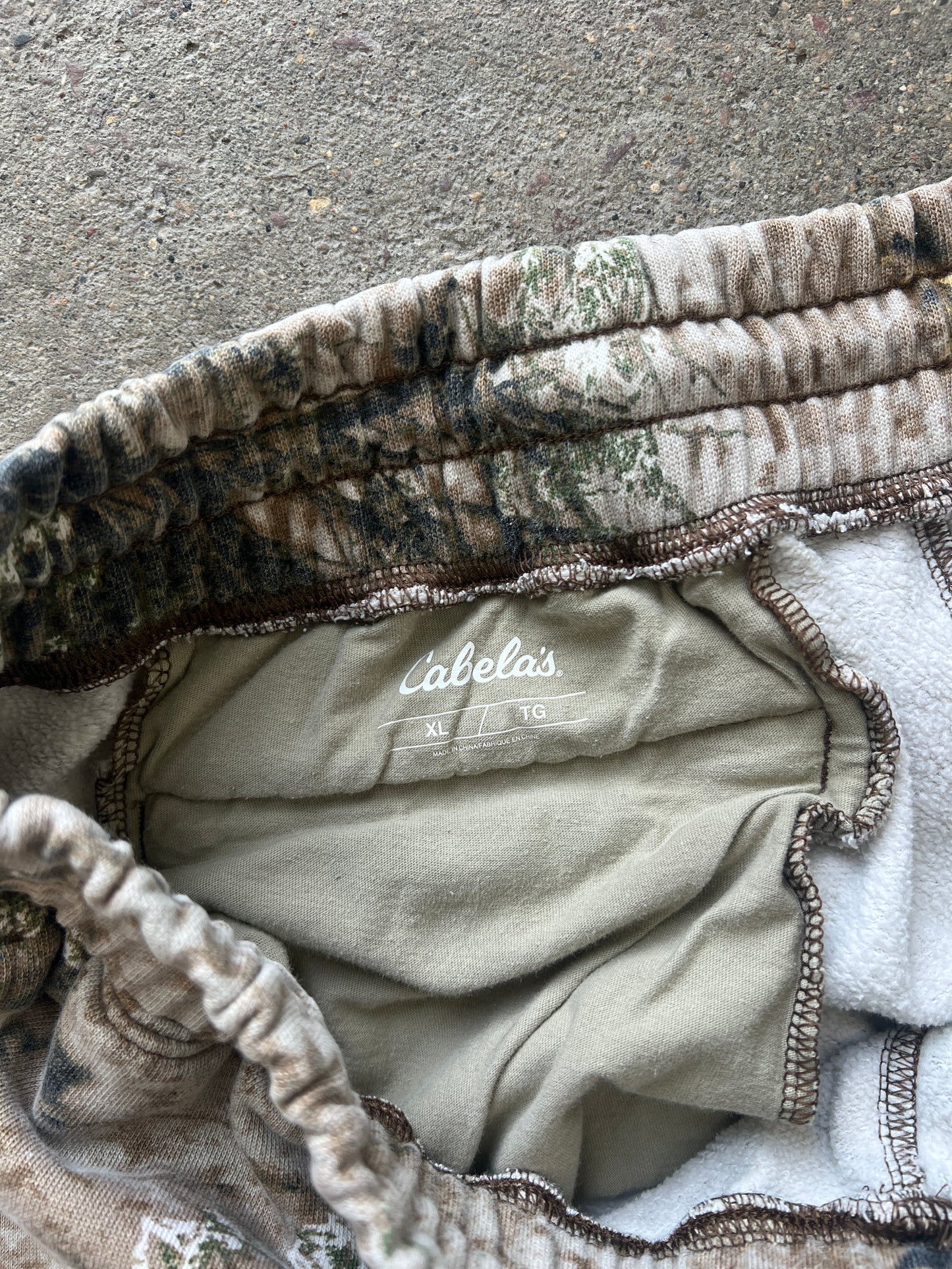 Vintage Cabelas Camo Sweats - XL