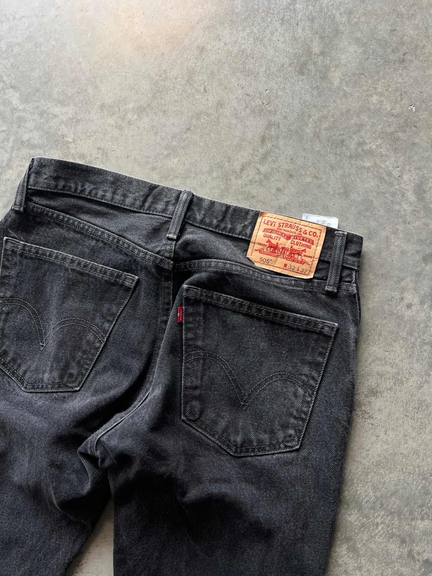 Vintage Black Levi 505 Baggy Pants - 32x32