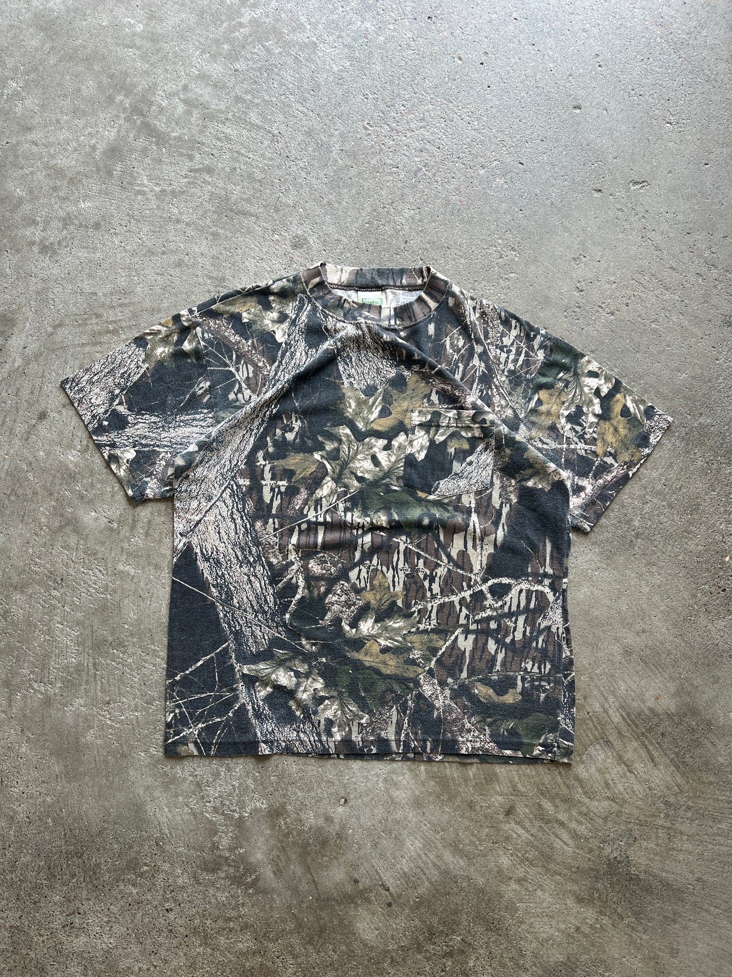 Vintage Mossy Oak Camo Shirt - L