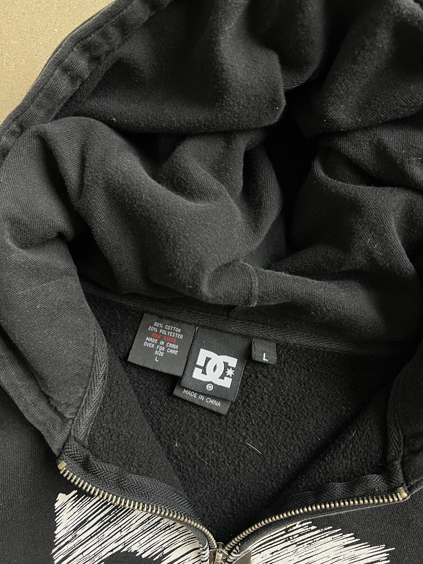 Vintage Black DC Shoes Zip Up Hoodie - L