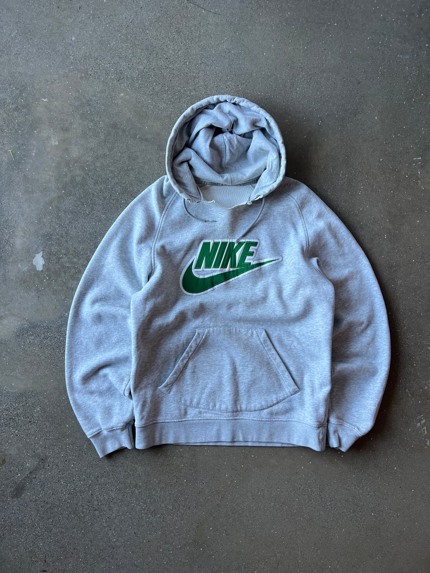 Vintage White Nike Spellout Hoodie - L