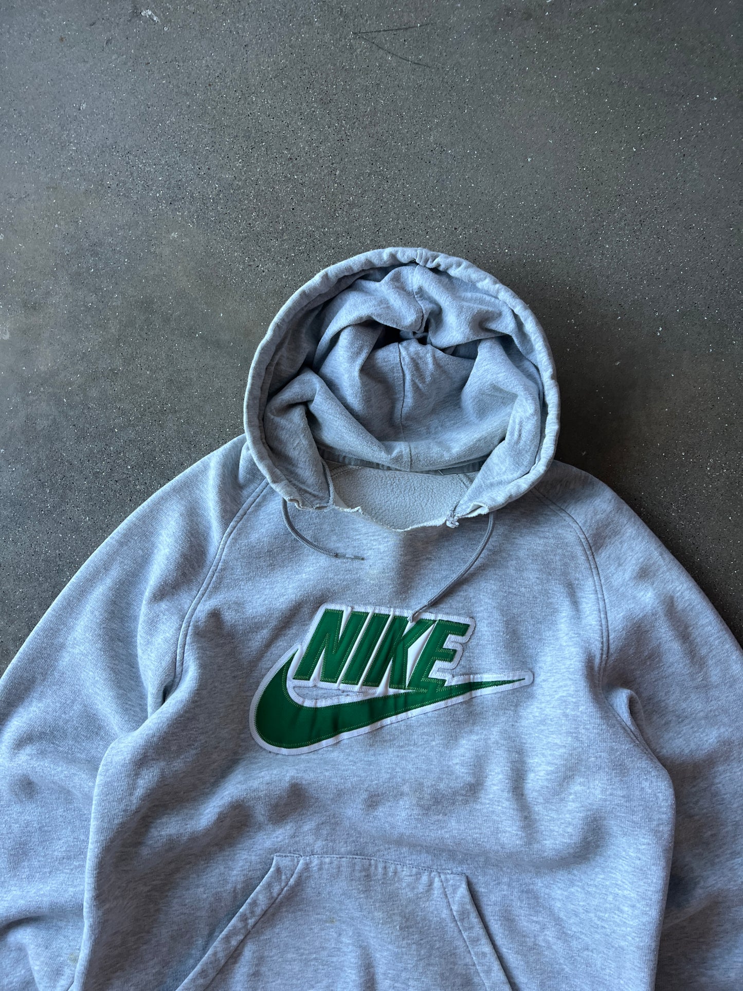 Vintage White Nike Spellout Hoodie - L
