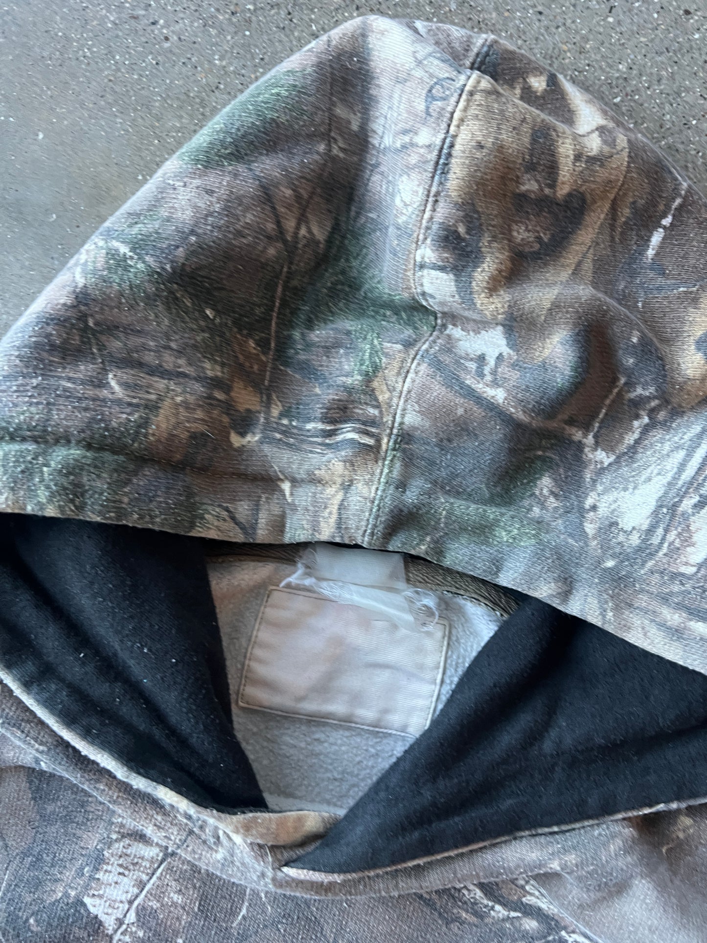 Vintage Faded Camo RealTree Hoodie - L