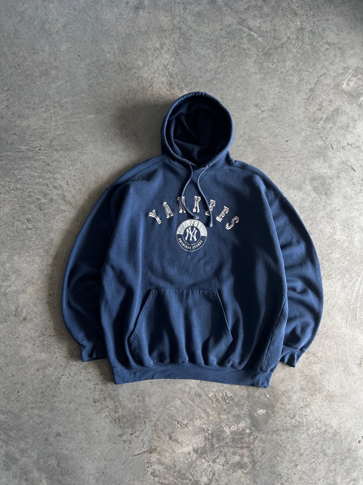 Vintage Navy Yankees Spelllout Hoodie - XXL