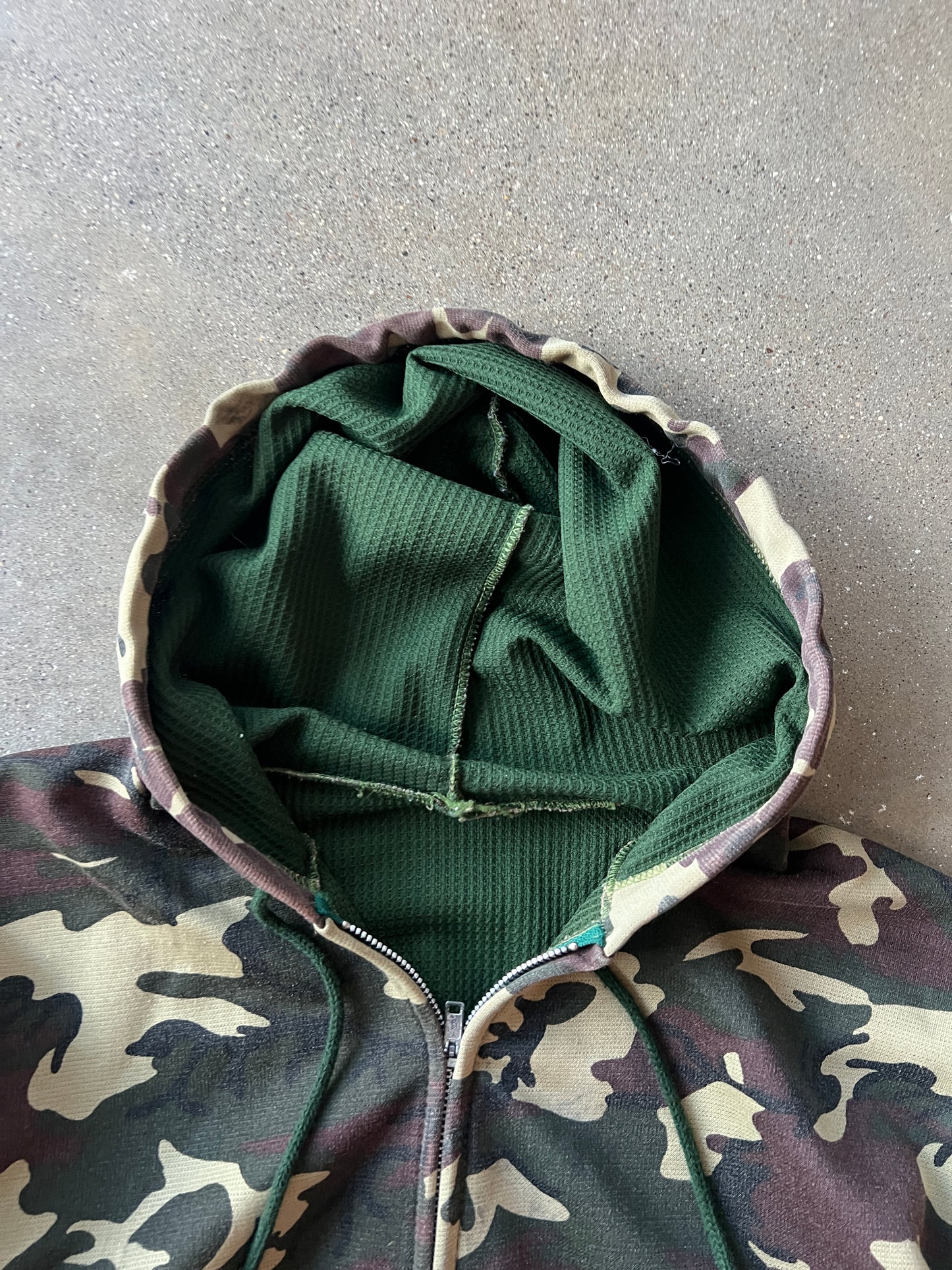 Vintage Woodland Camo Zip Up Jacket - M