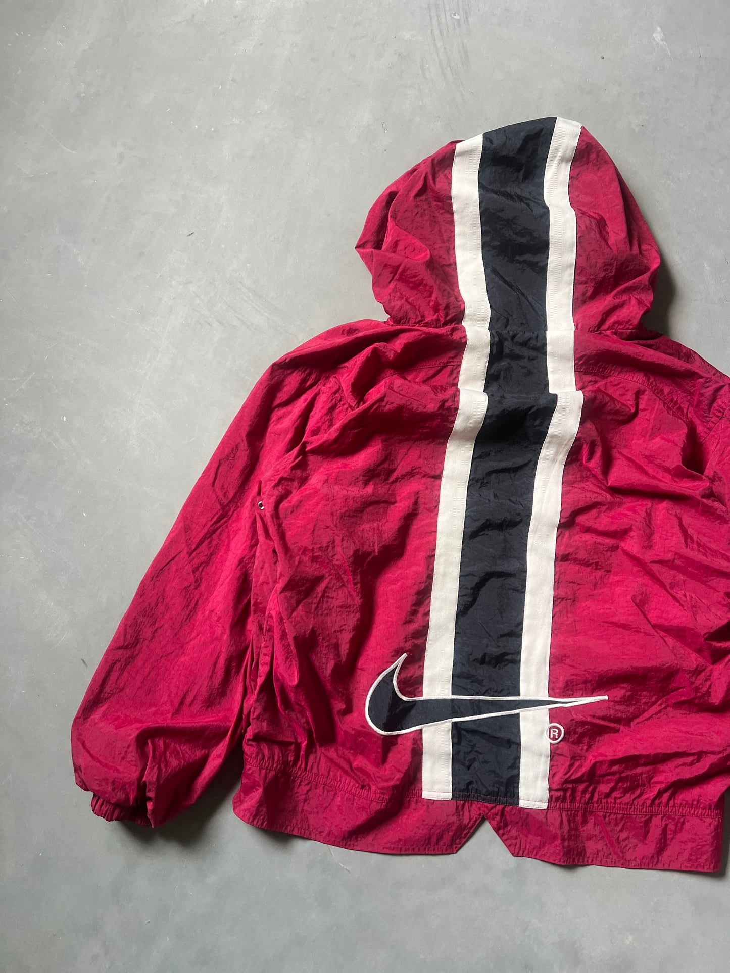 Vintage Red Nike Swoosh Windbreaker - L