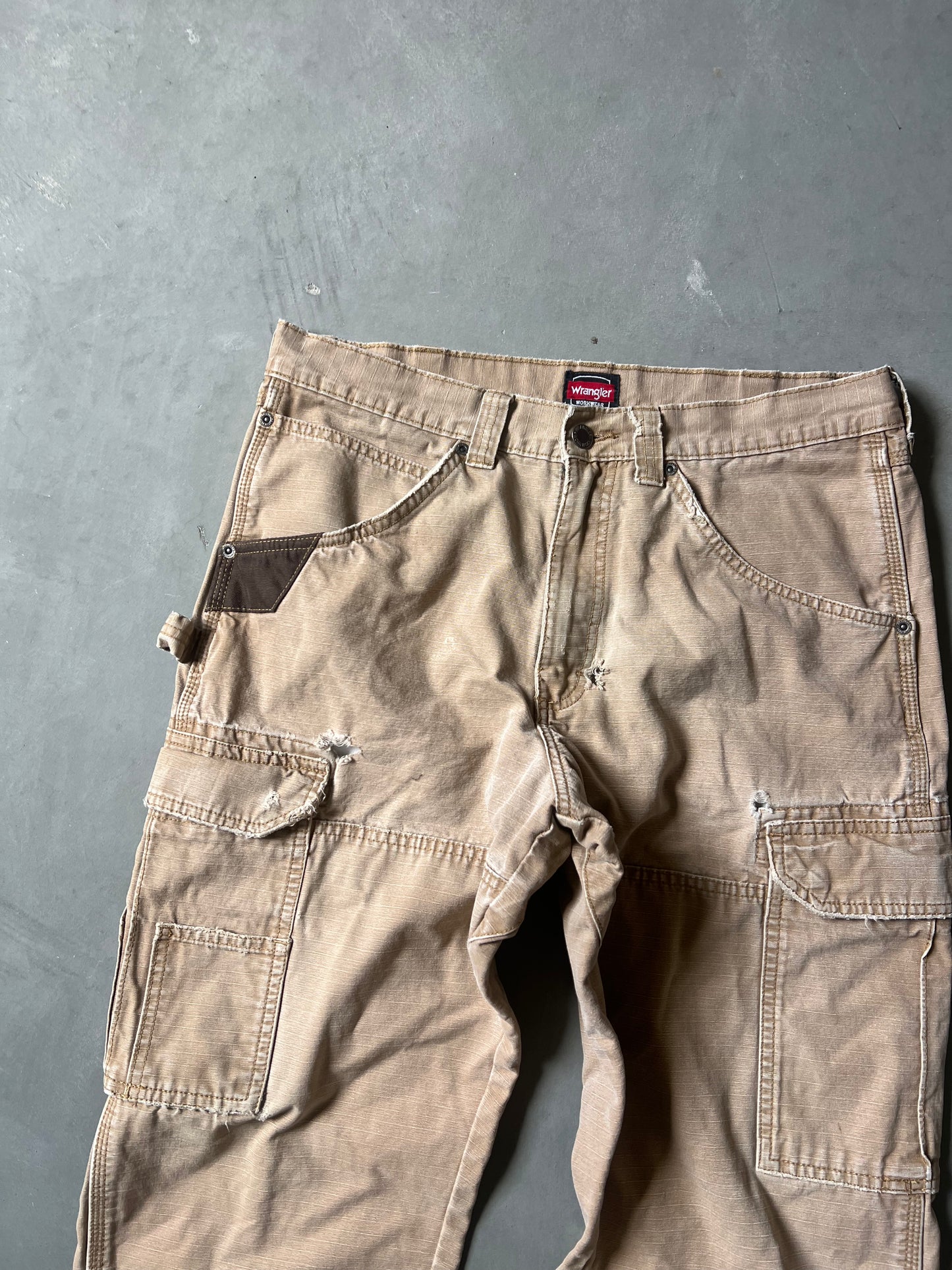 Vintage Faded Tan Wrangler Cargo Pants - 34x30
