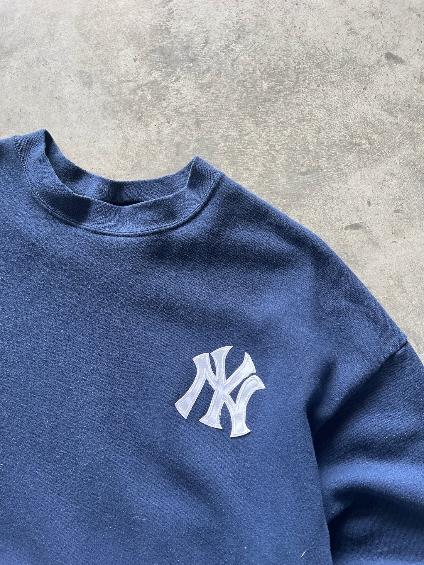 Vintage NY Yankees Logo Crew - XL/XXL
