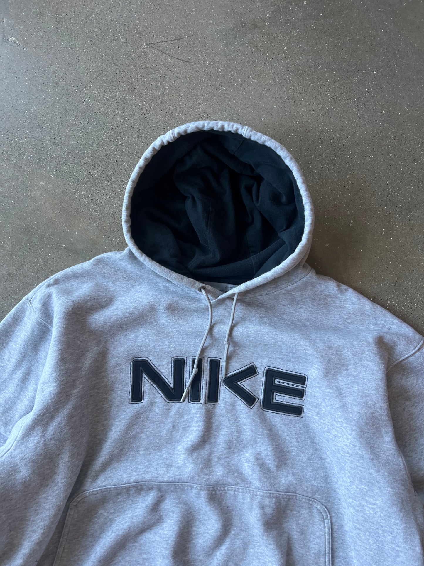 Vintage White Nike Spellout Hoodie - XL