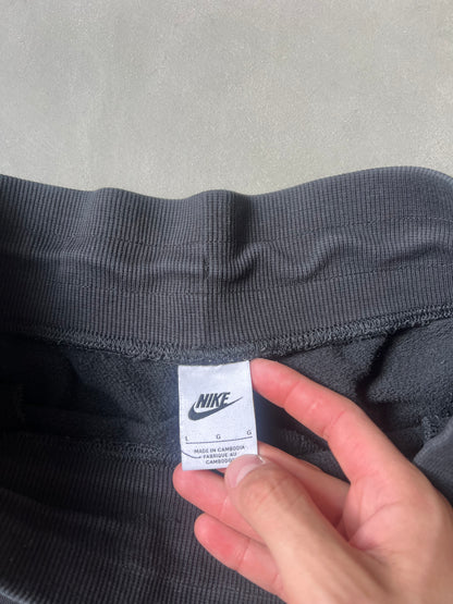 Vintage Black Nike Swoosh Shorts - L