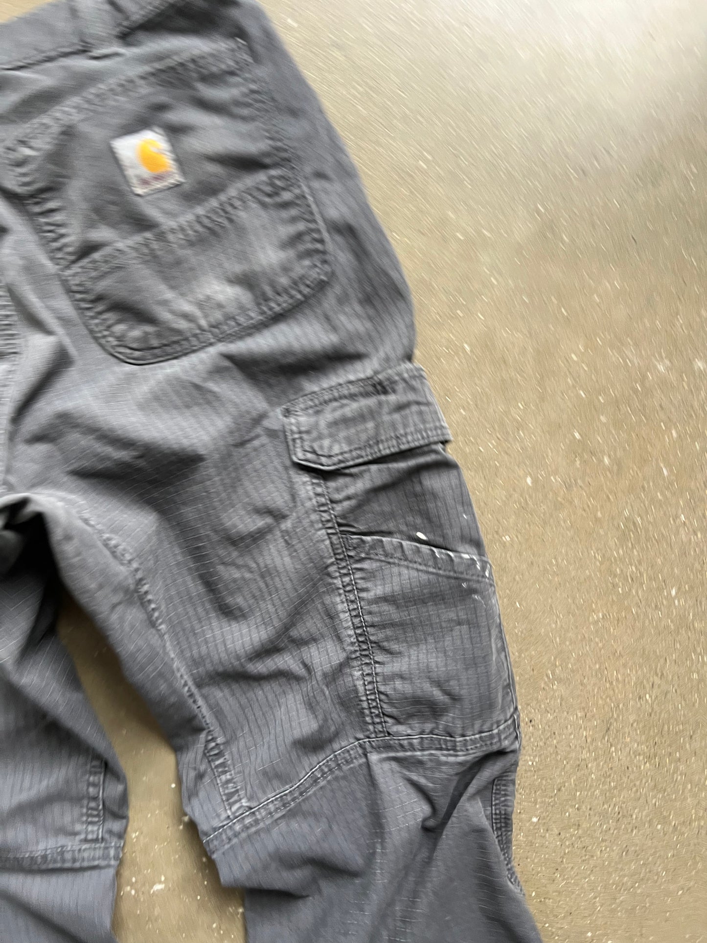 Vintage Grey Distressed Carhartt Cargo Pants - 32