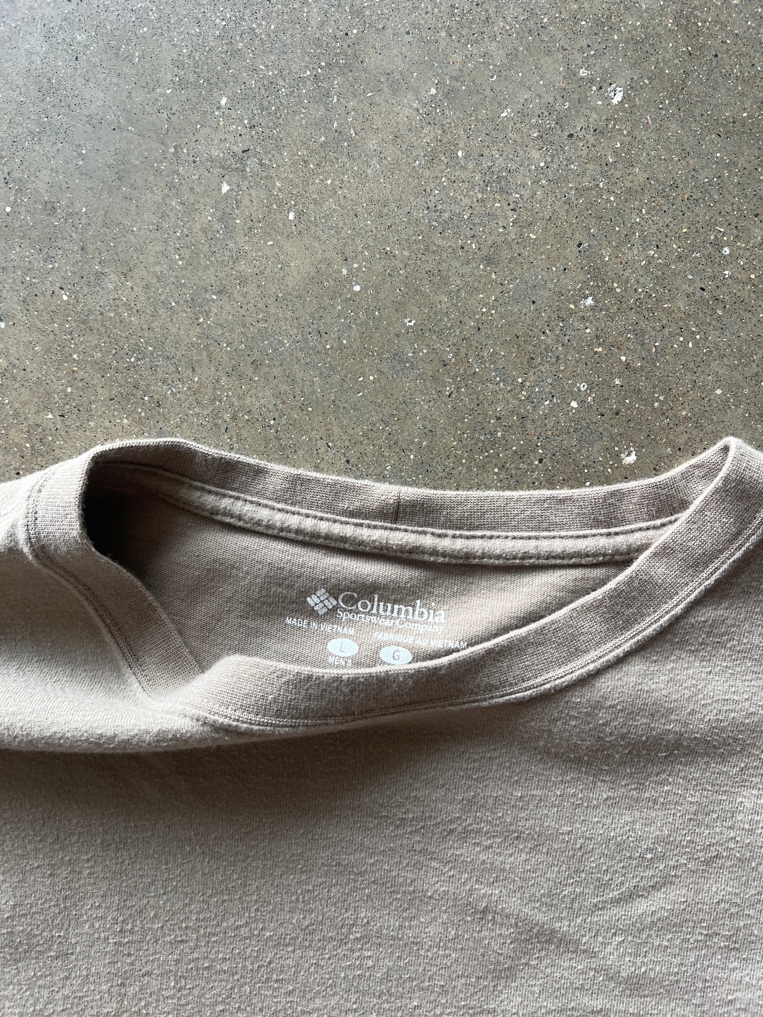 Vintage Beige Columbia Longsleeve Shirt - L