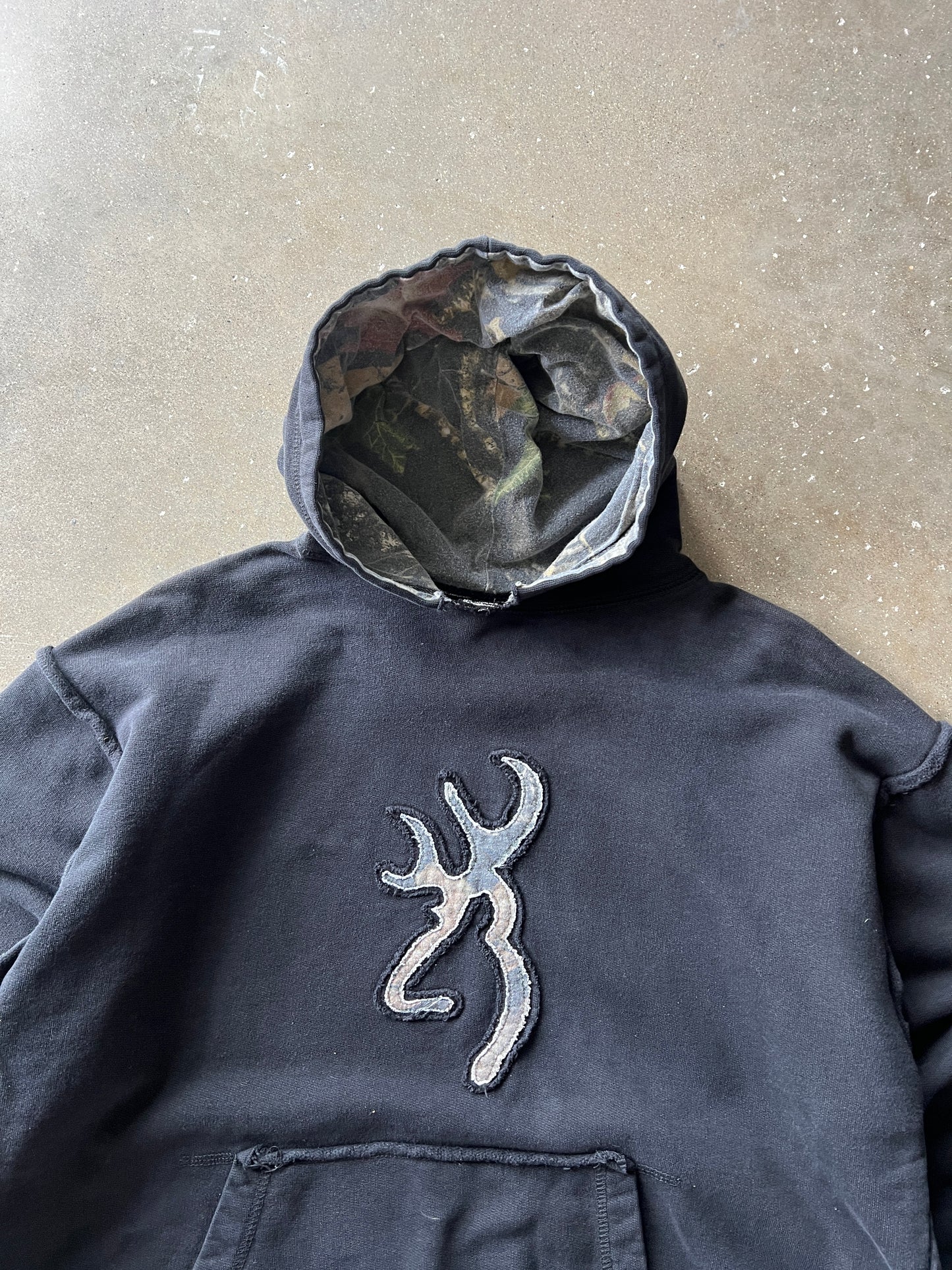 Vintage Faded Black and Camo Browning Hoodie - L