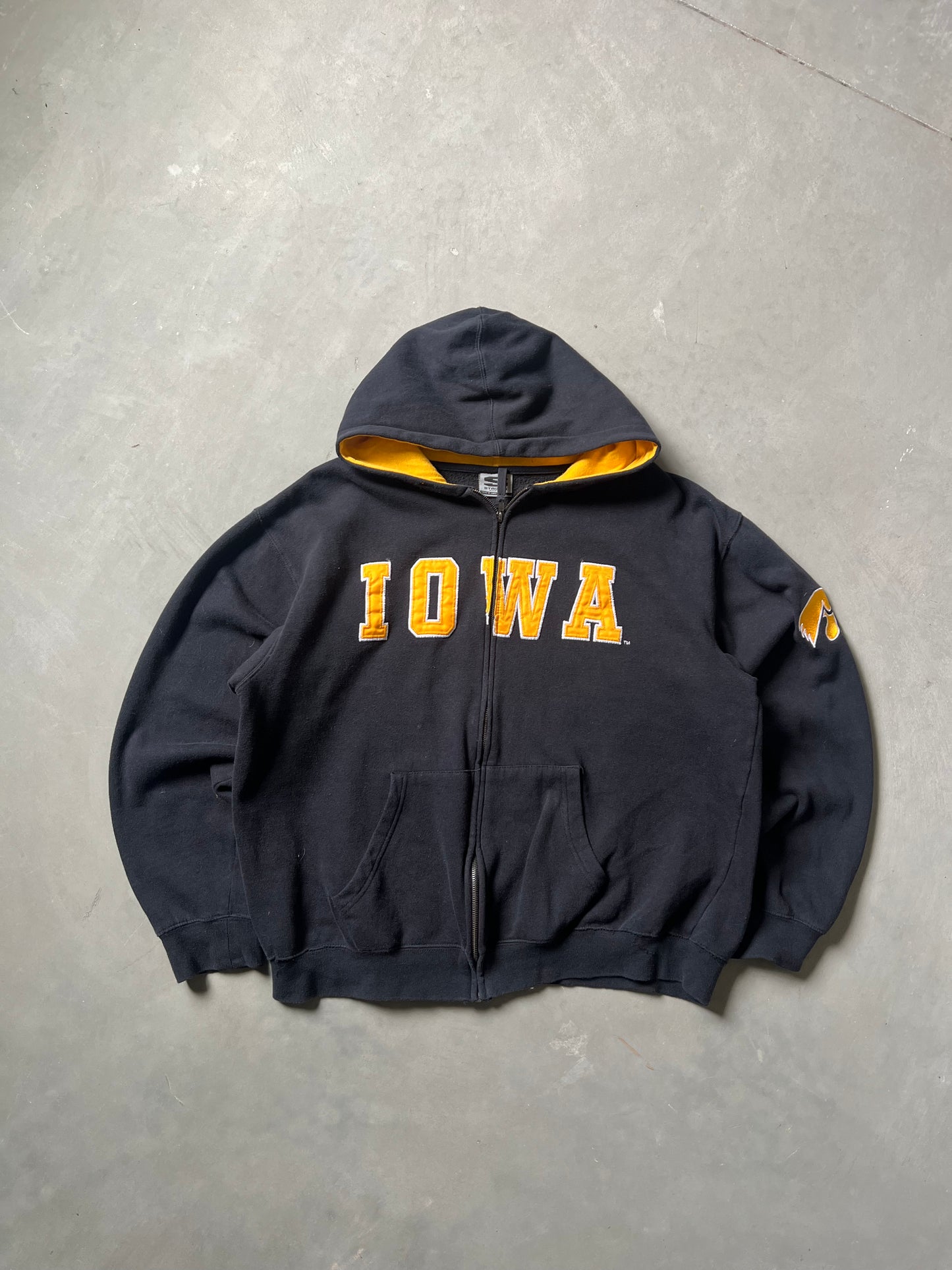 Vintage Black Iowa Spellout Hoodie - XL