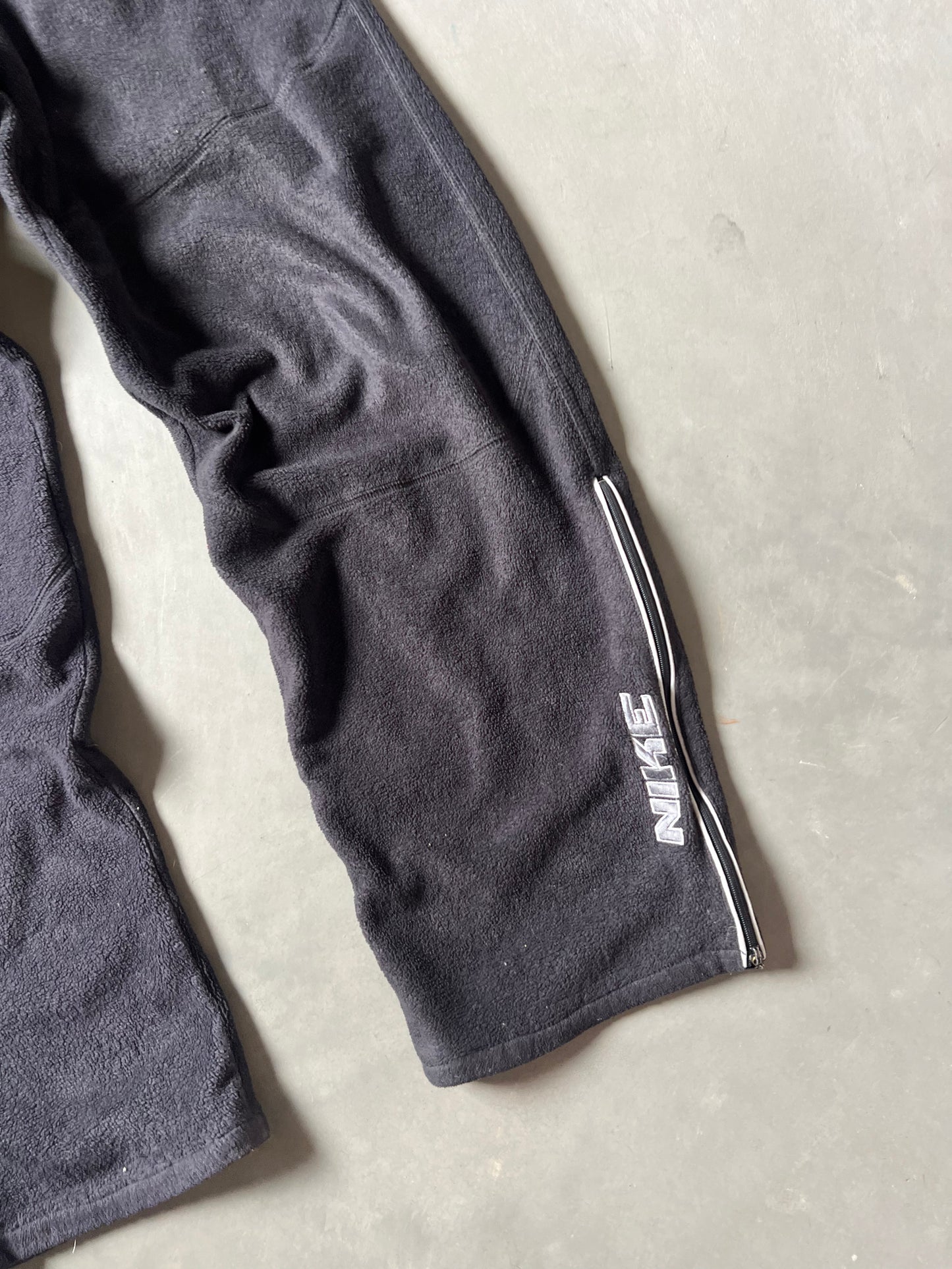Vintage Black Nike Swoosh Fleece Pants - L